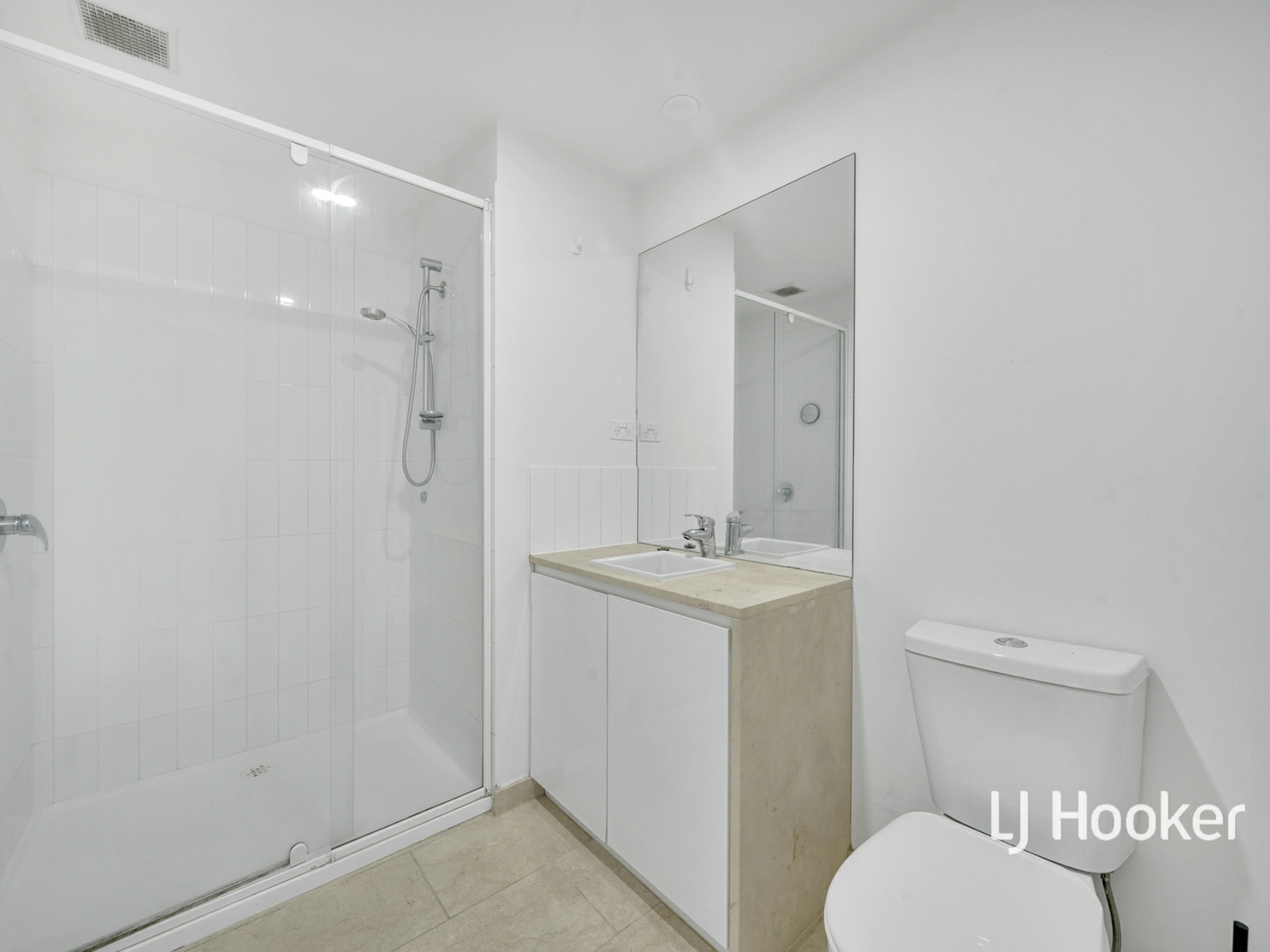 2502/8 Downie Street, MELBOURNE