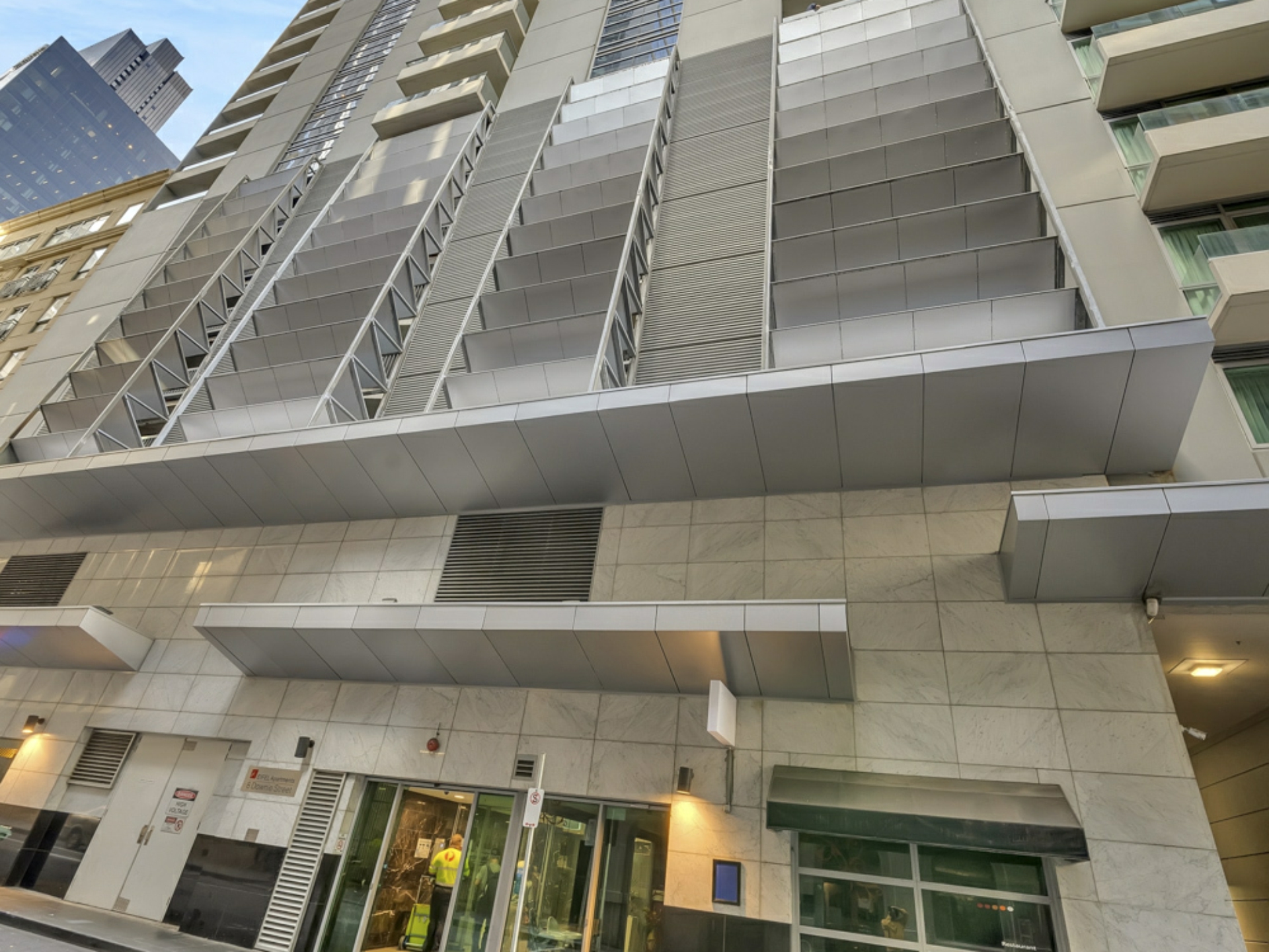 2502/8 Downie Street, MELBOURNE
