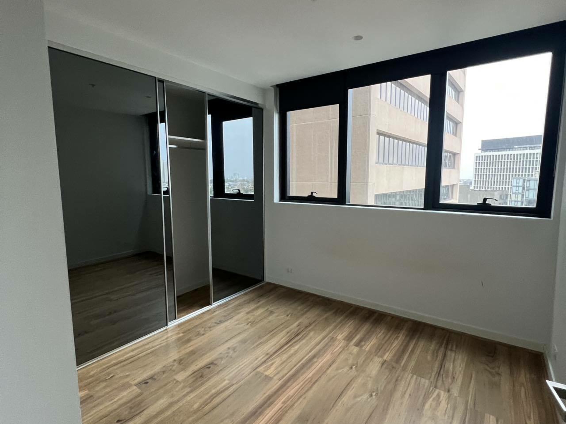 1303/50 Albert Road, SOUTH MELBOURNE
