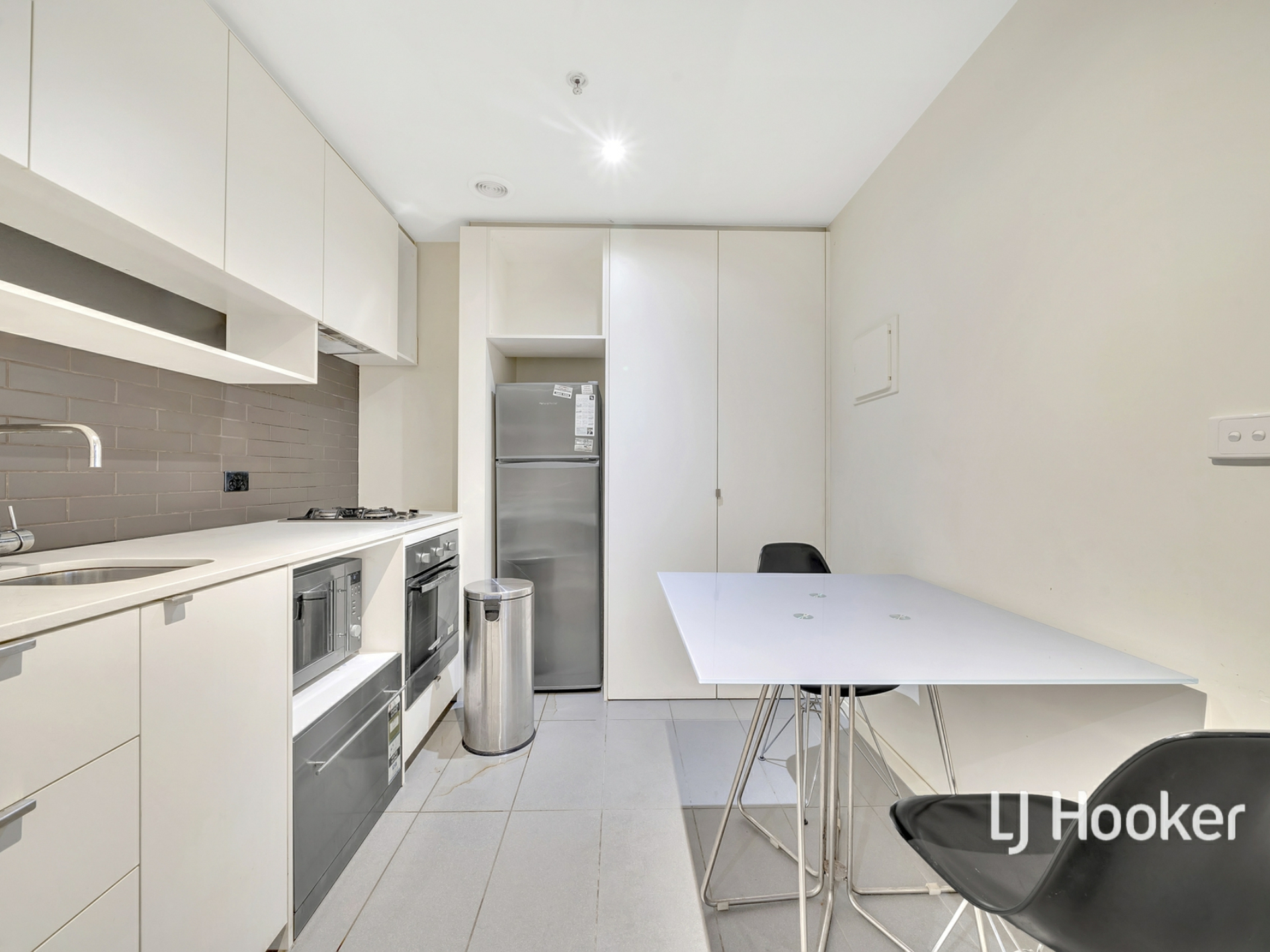 304/243 Franklin Street, MELBOURNE