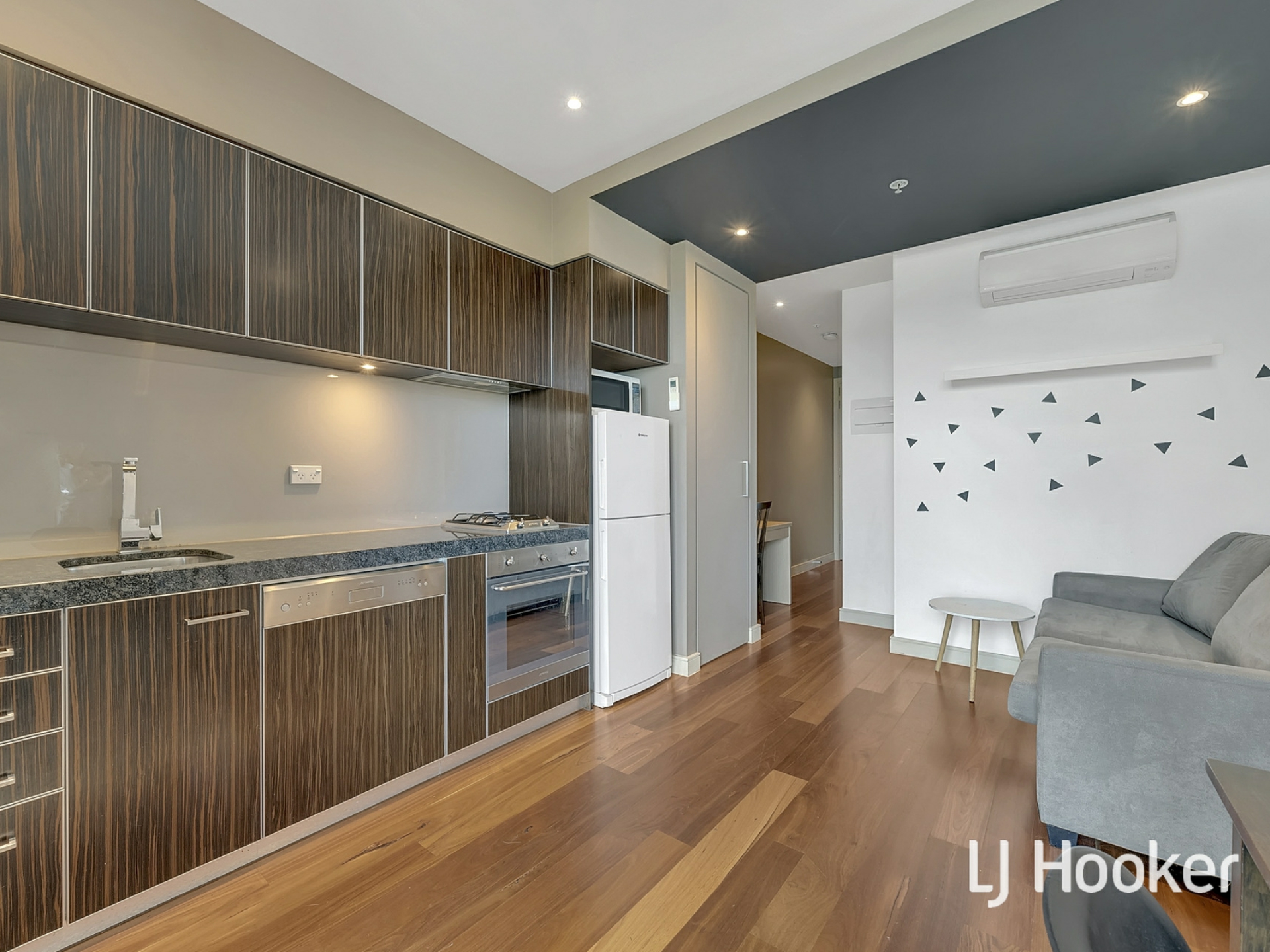 1205/228 A'beckett Street, MELBOURNE