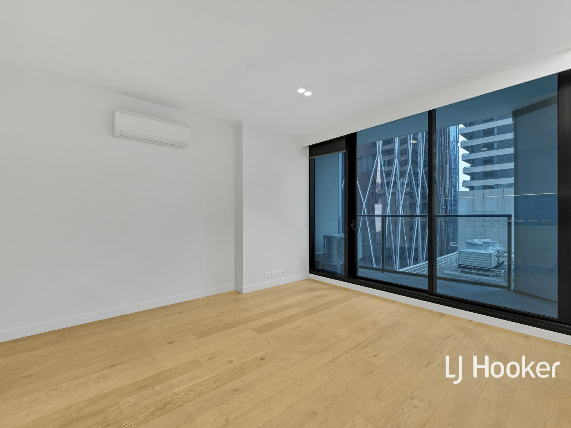 1305/442-450 Elizabeth Street, MELBOURNE