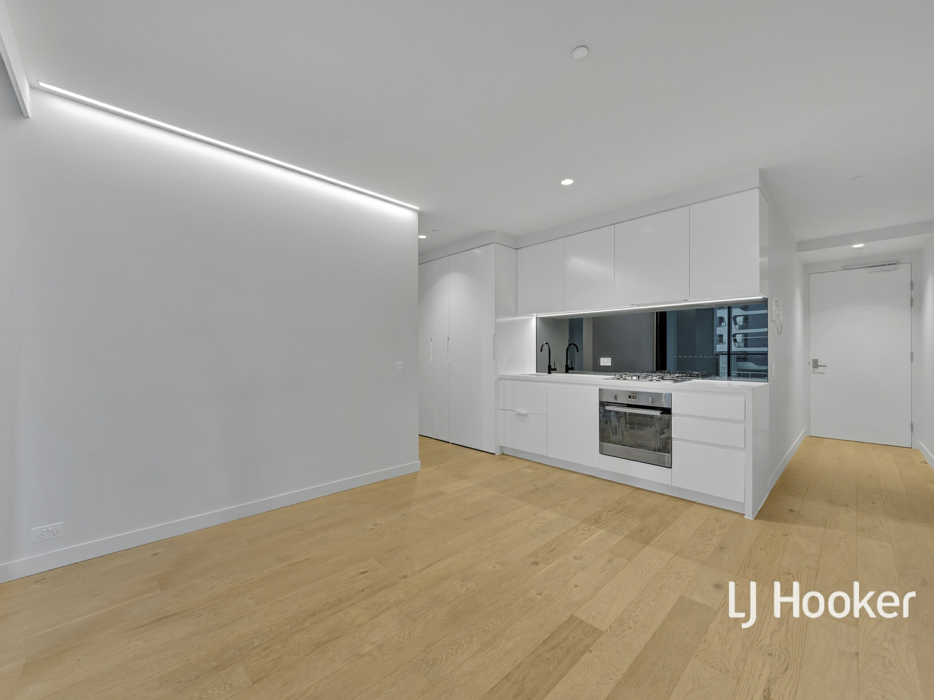1305/442-450 Elizabeth Street, MELBOURNE