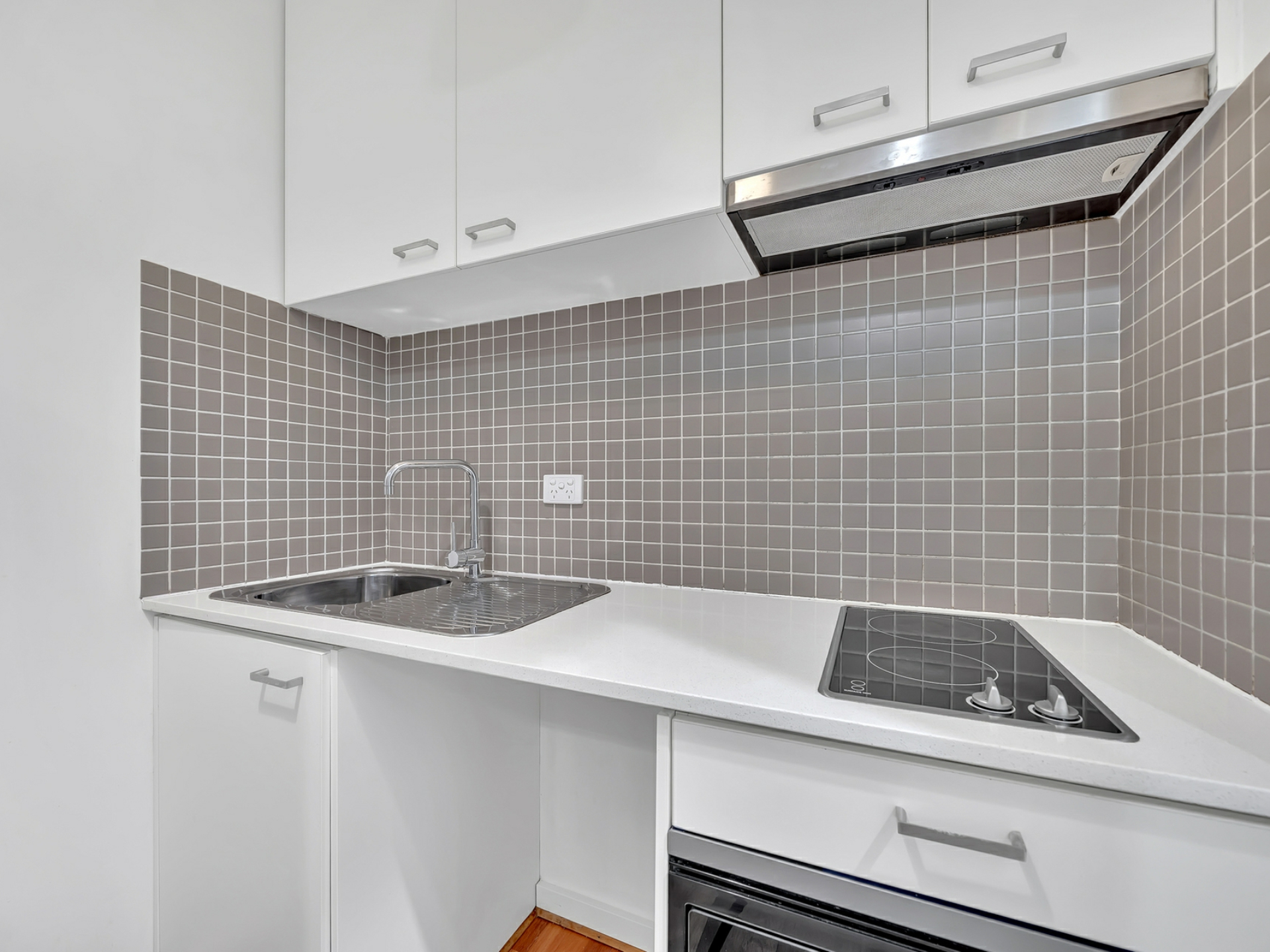 108/58 La Trobe Street, MELBOURNE
