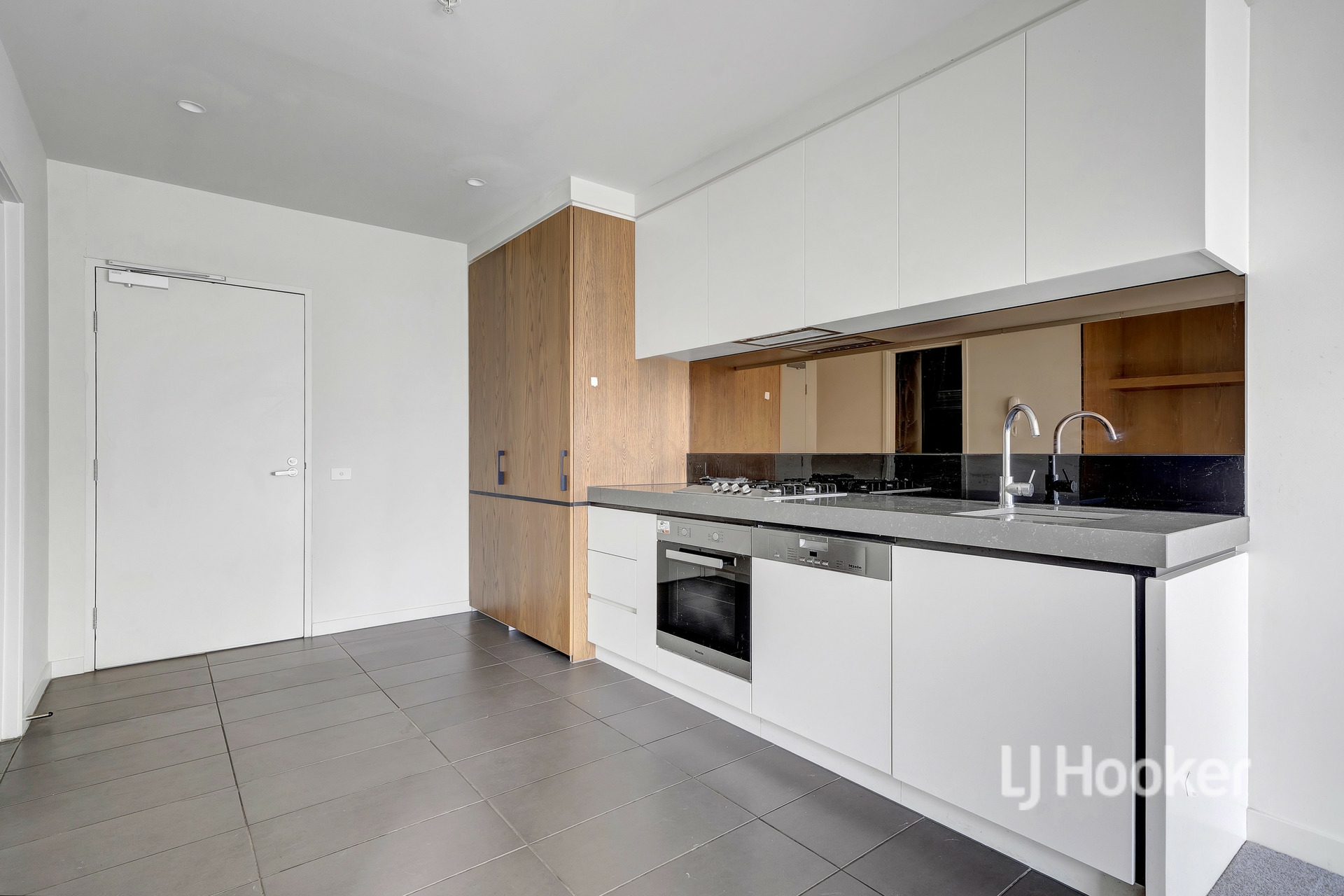 1005/8 Daly Street, SOUTH YARRA