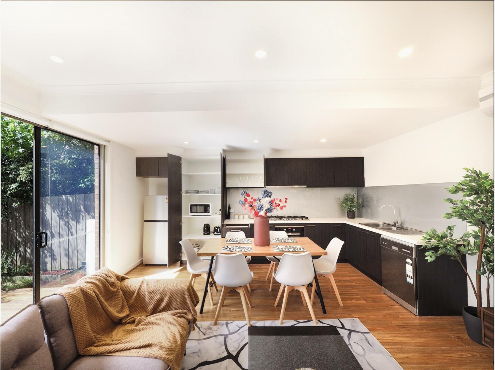 2/5 Tandara Court, CHADSTONE