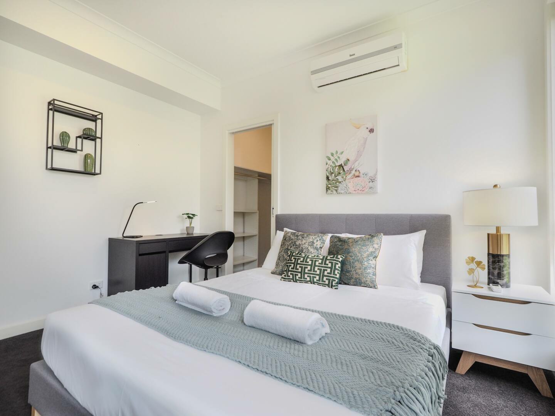 2/5 Tandara Court, CHADSTONE