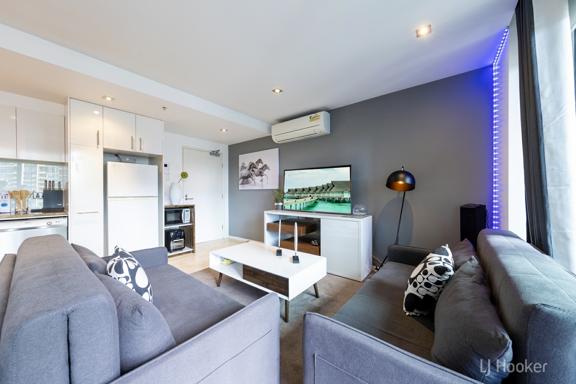 1707/8 Downie Street, MELBOURNE