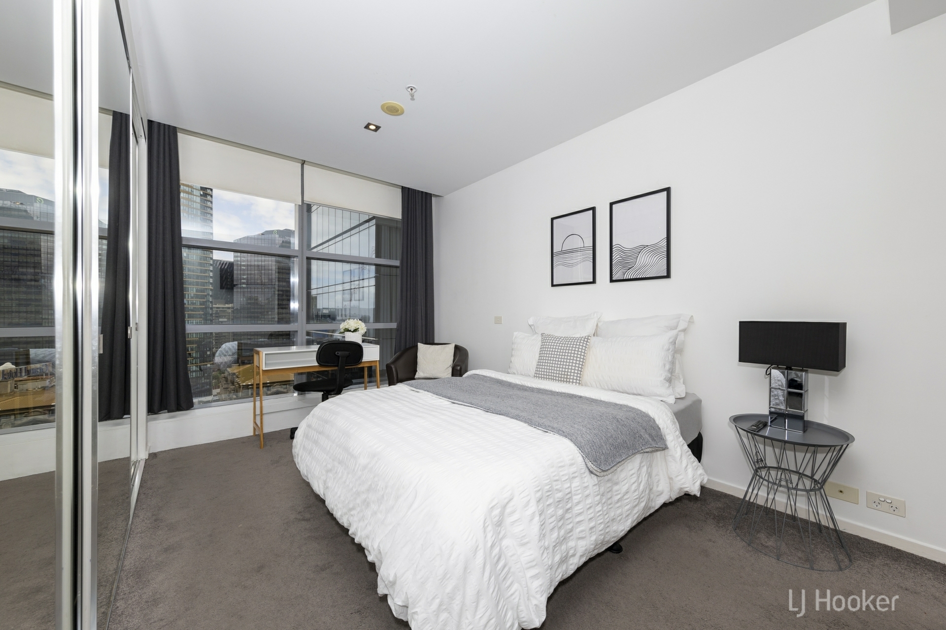 1707/8 Downie Street, MELBOURNE