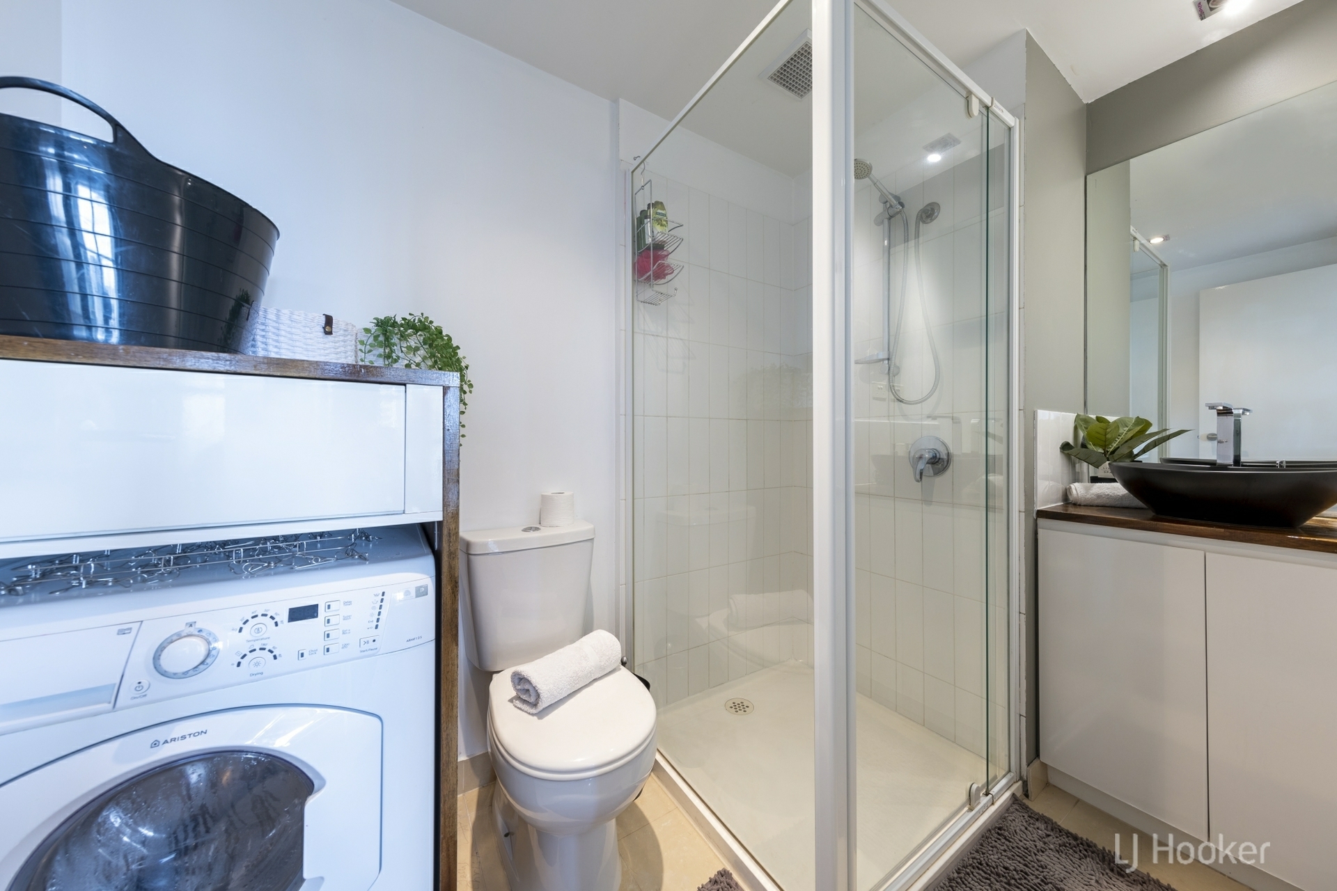 1707/8 Downie Street, MELBOURNE