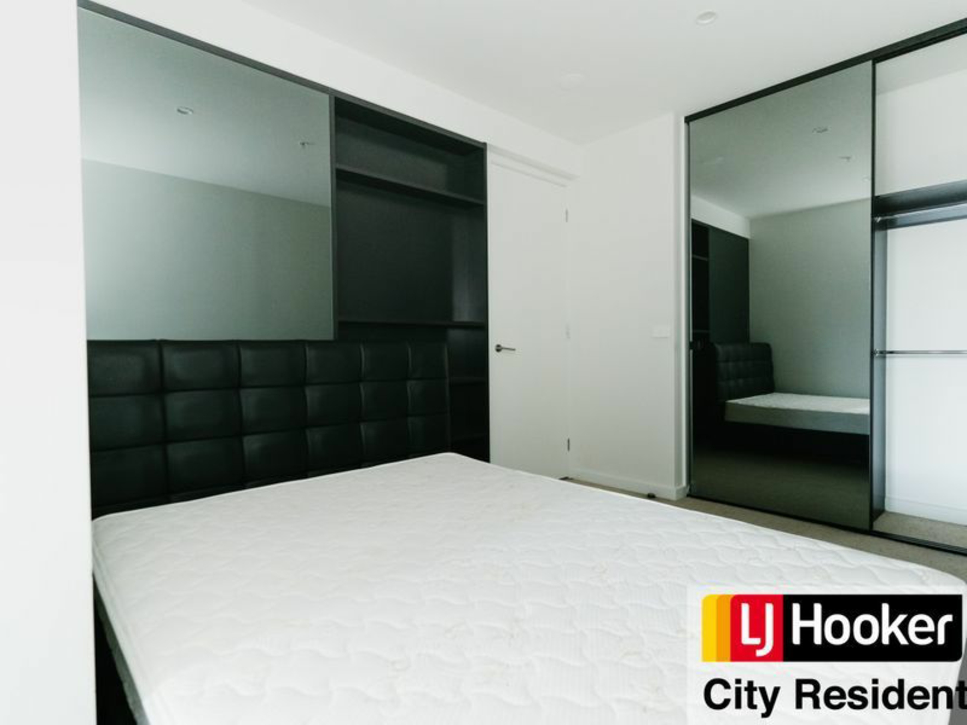 308/151 Berkeley Street, MELBOURNE