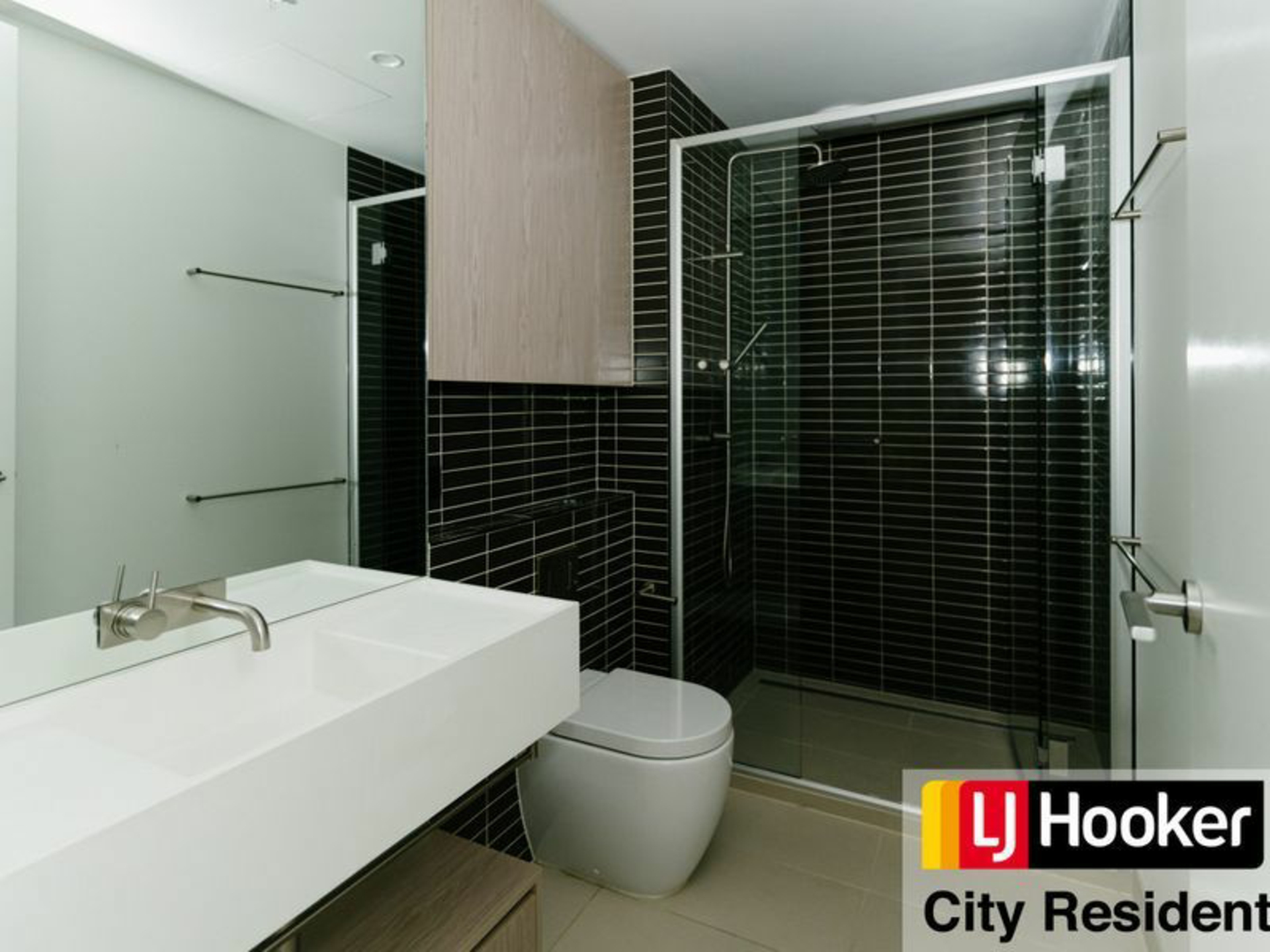 308/151 Berkeley Street, MELBOURNE