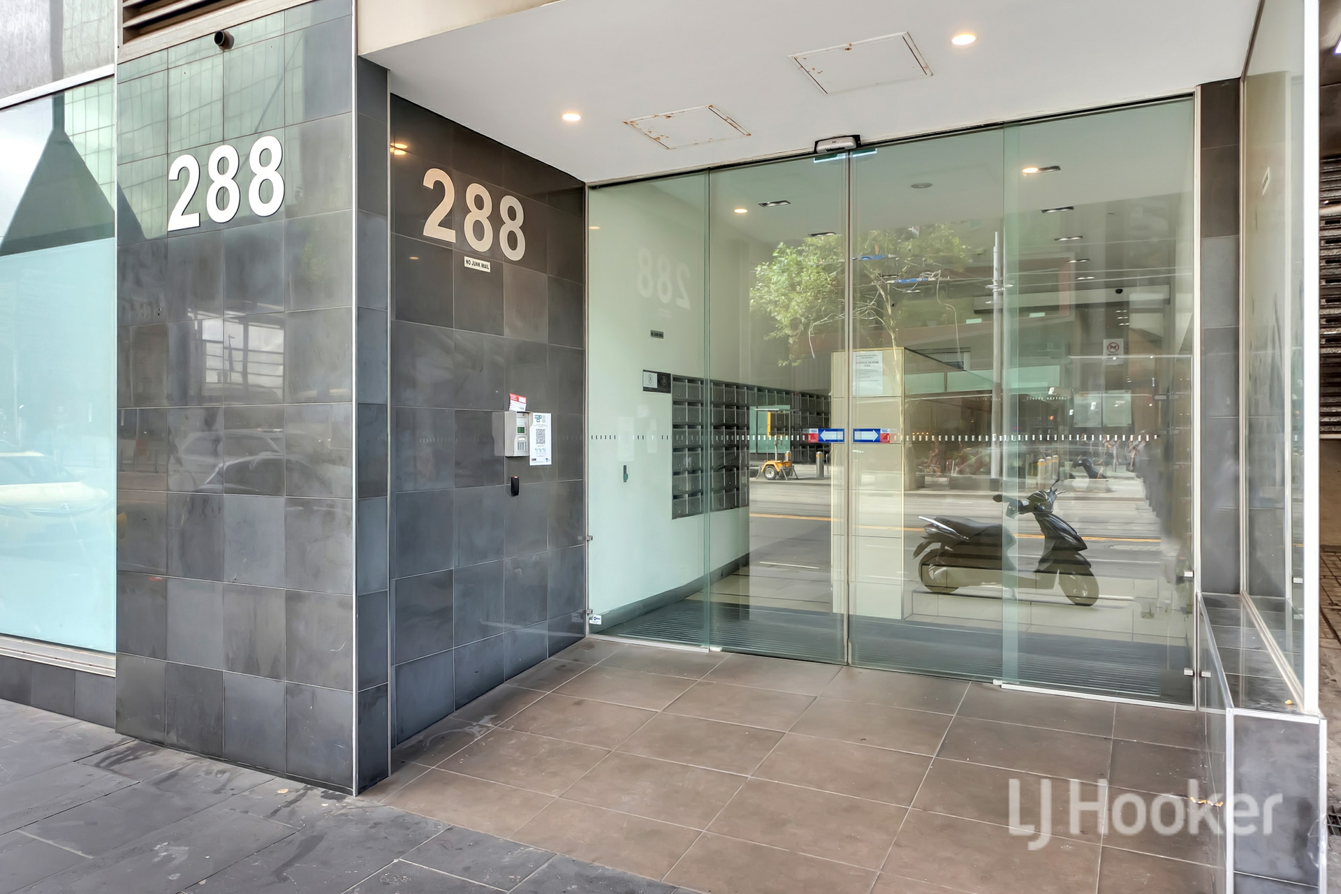 3005/288 Spencer Street, MELBOURNE