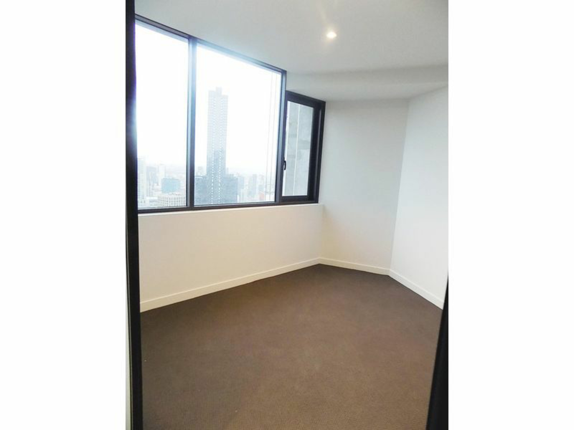 4213/33 Rose Lane, MELBOURNE