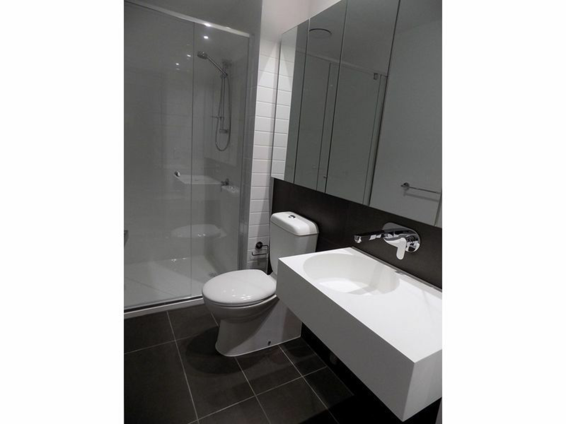 4213/33 Rose Lane, MELBOURNE