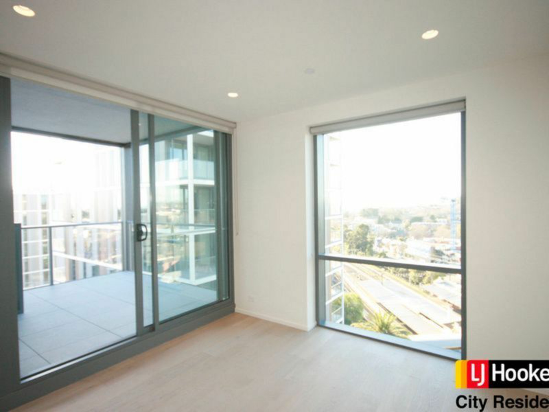 804/8C Evergreen Mews, ARMADALE