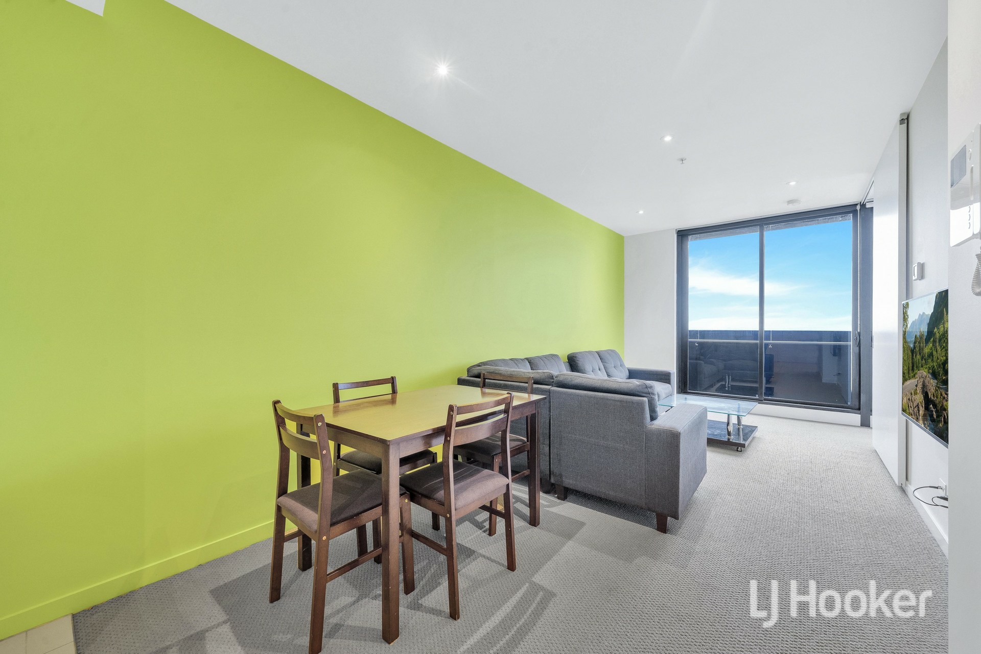 2904/555 Swanston Street, CARLTON