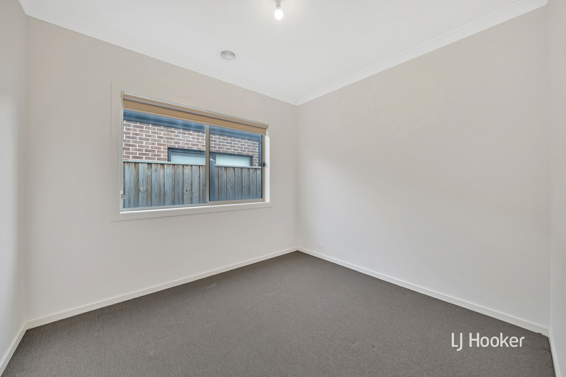 54 Dingo Street, POINT COOK