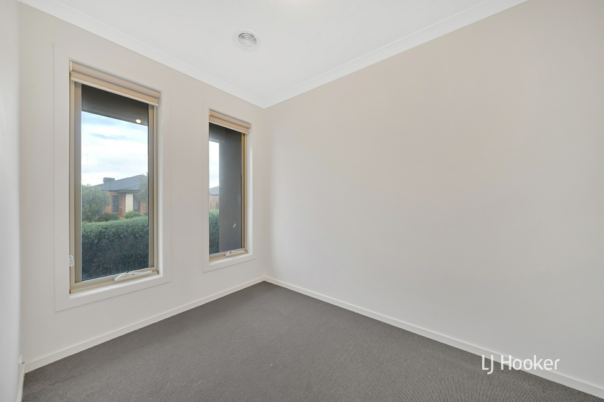54 Dingo Street, POINT COOK