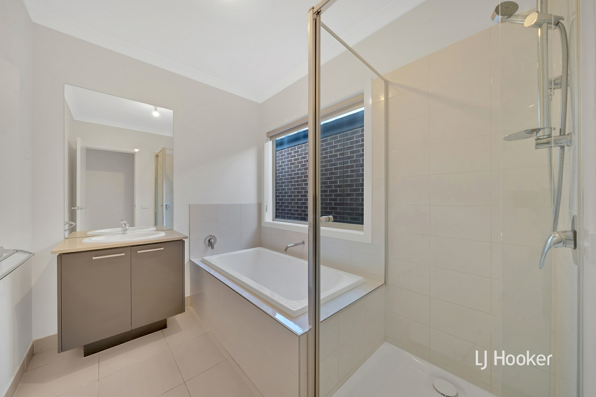54 Dingo Street, POINT COOK