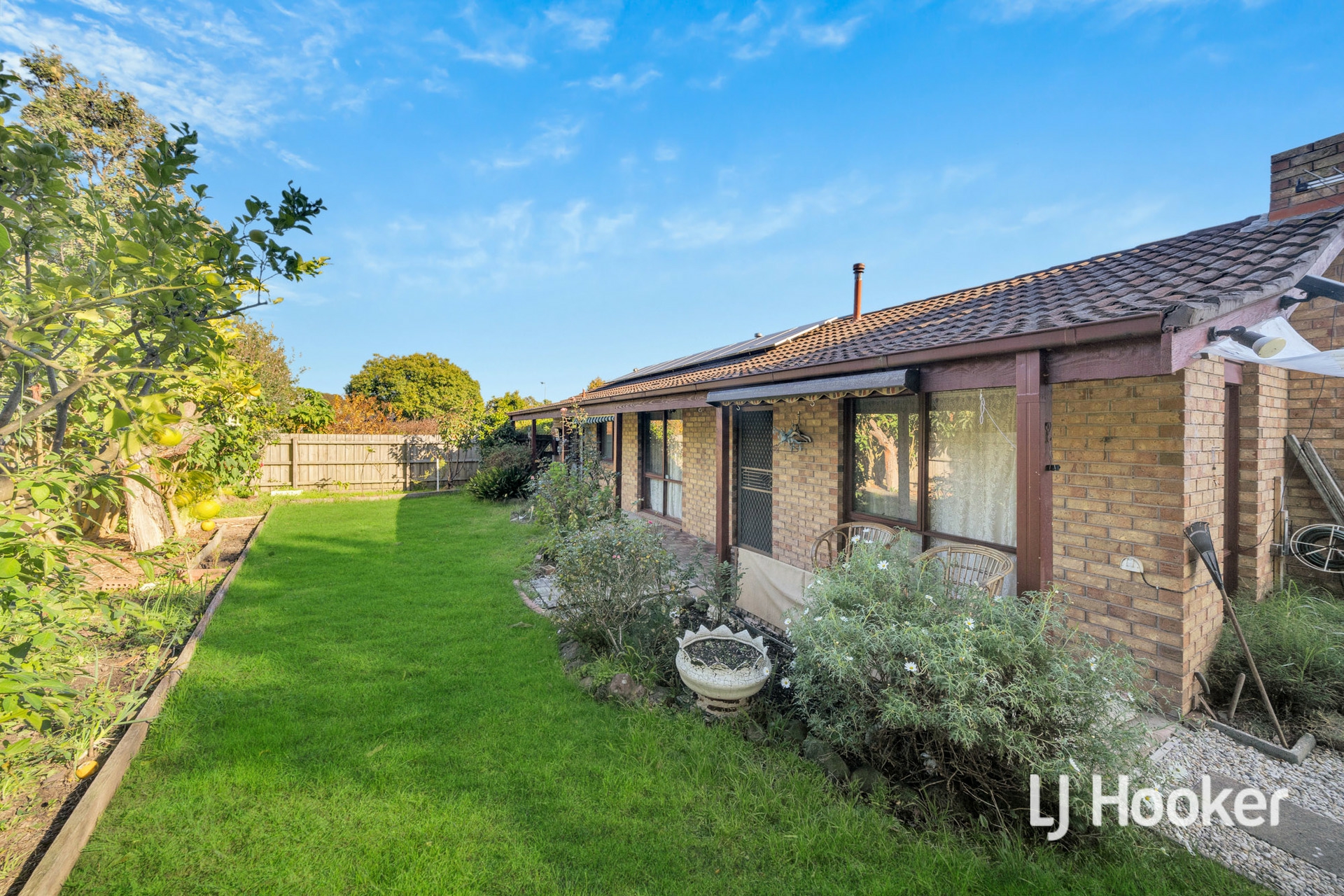 217 Dandelion Drive, ROWVILLE