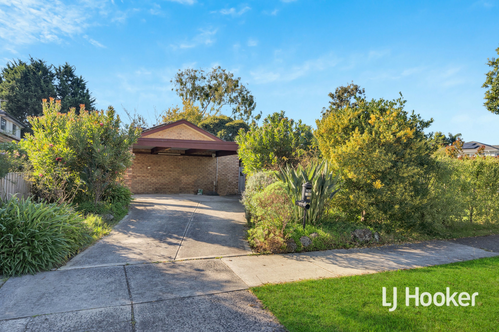 217 Dandelion Drive, ROWVILLE