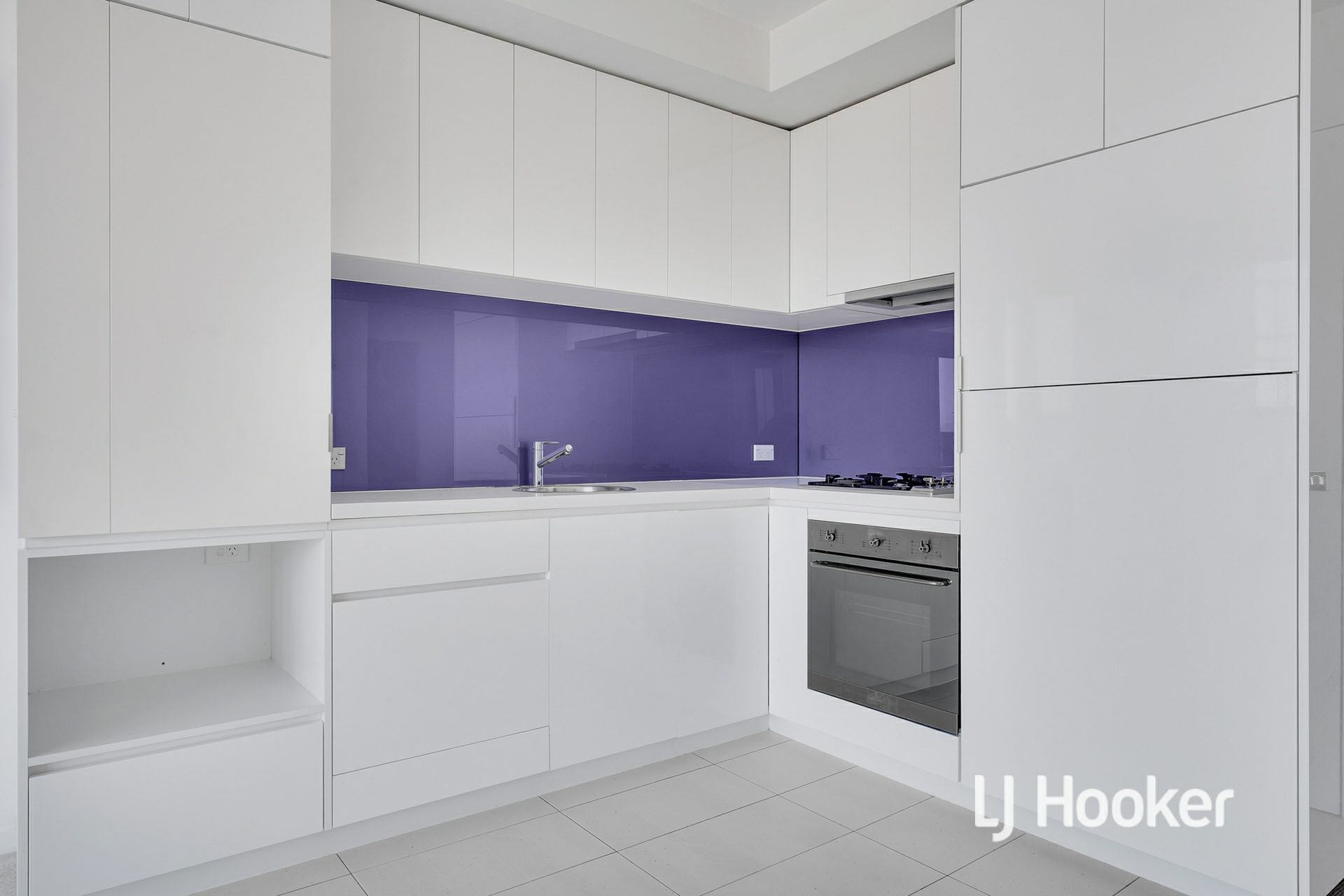 N2405/241 Harbour Esplanade, DOCKLANDS