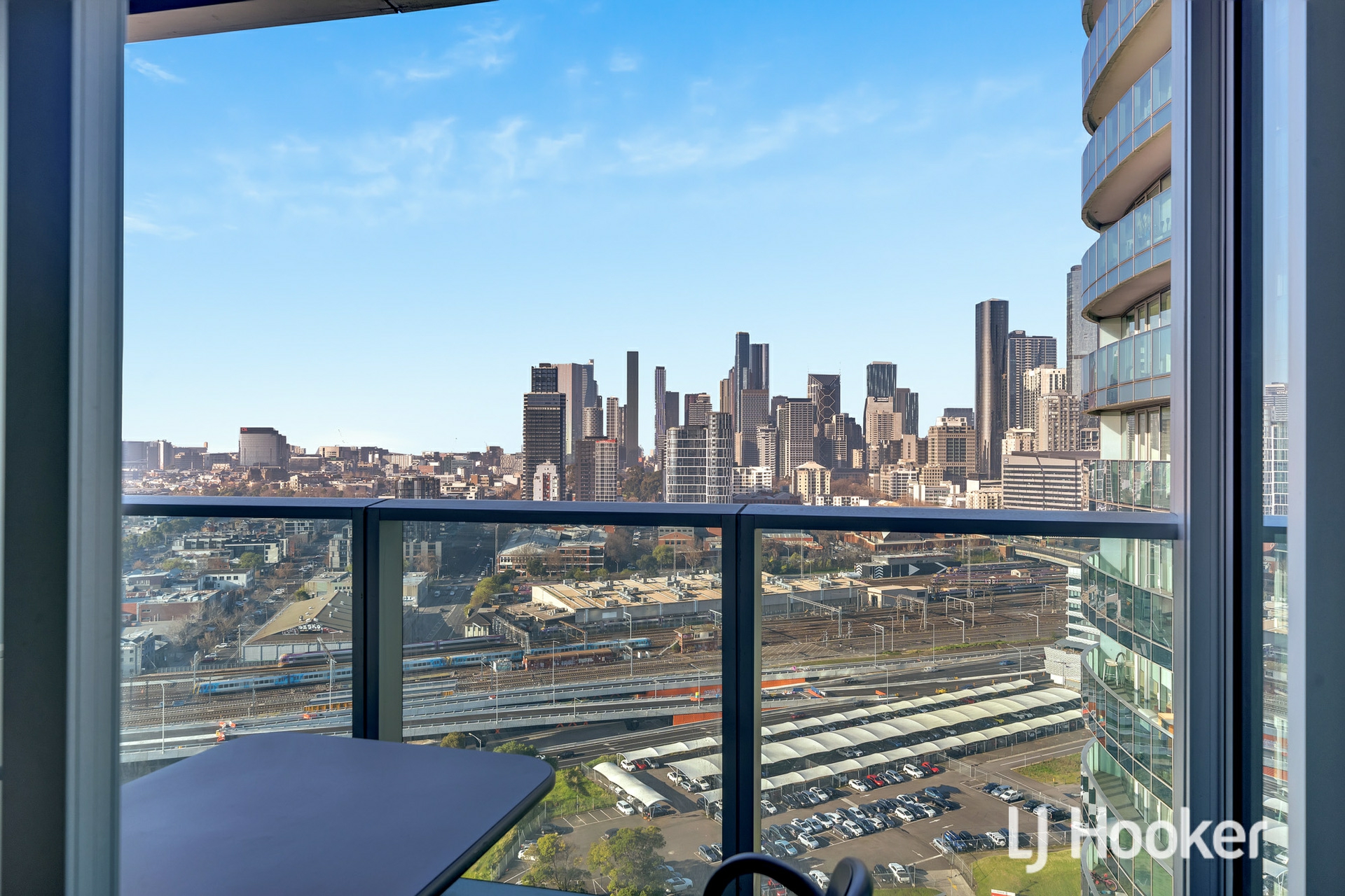 N2405/241 Harbour Esplanade, DOCKLANDS