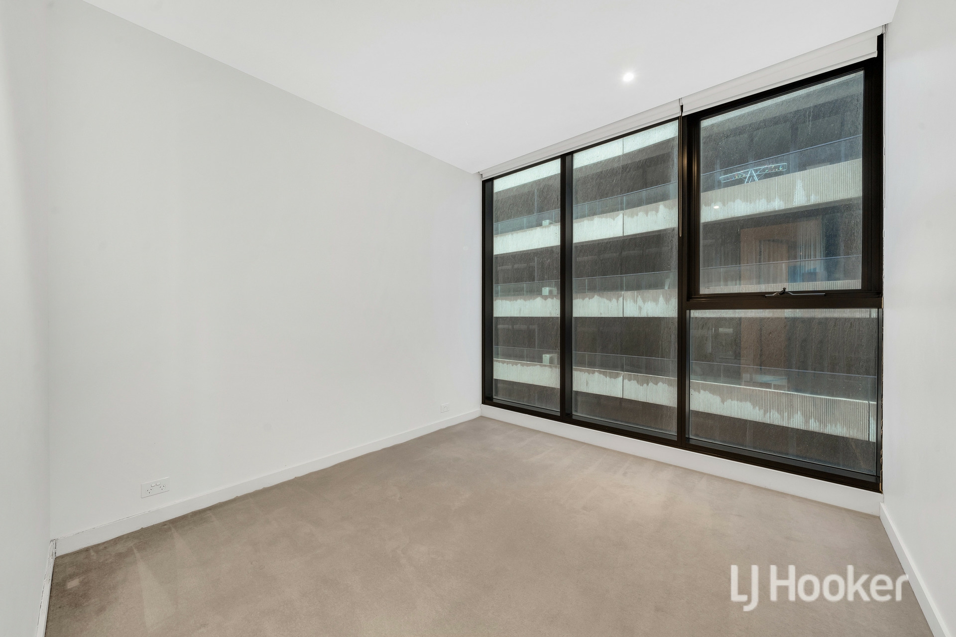 1515/7 Claremont Street, SOUTH YARRA