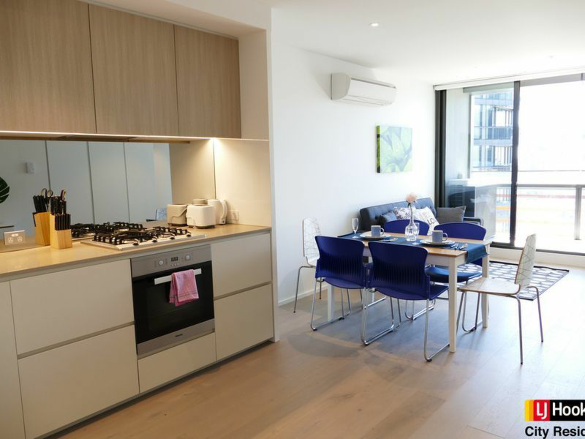 1110S/883 Collins Street, DOCKLANDS