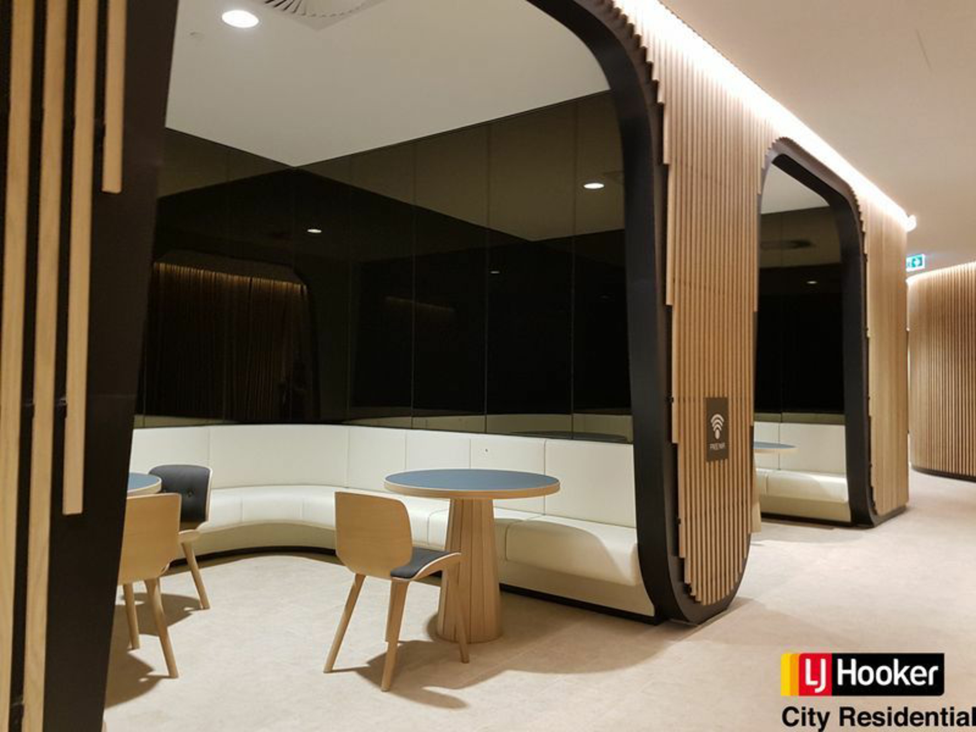 1110S/883 Collins Street, DOCKLANDS