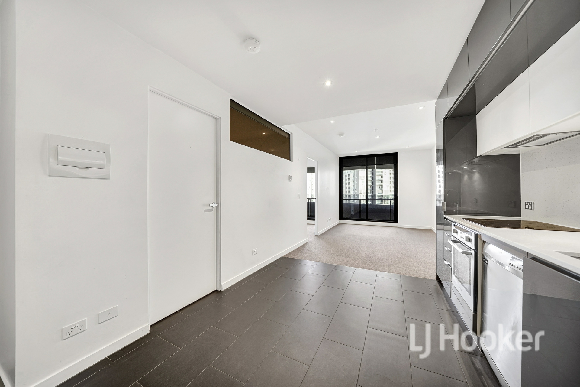 2614/551 Swanston Street, CARLTON