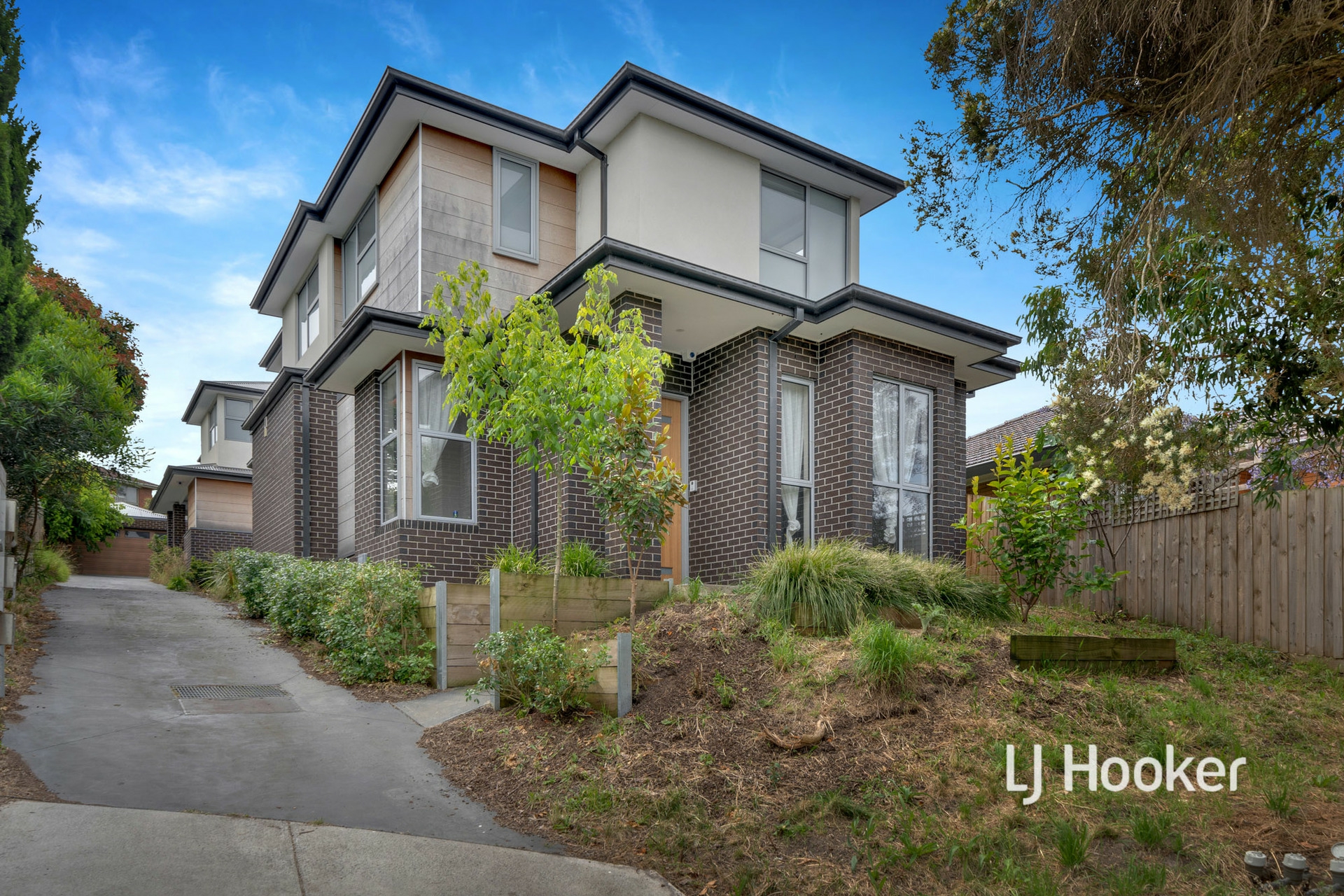 1/3 Avon Court, GLEN WAVERLEY