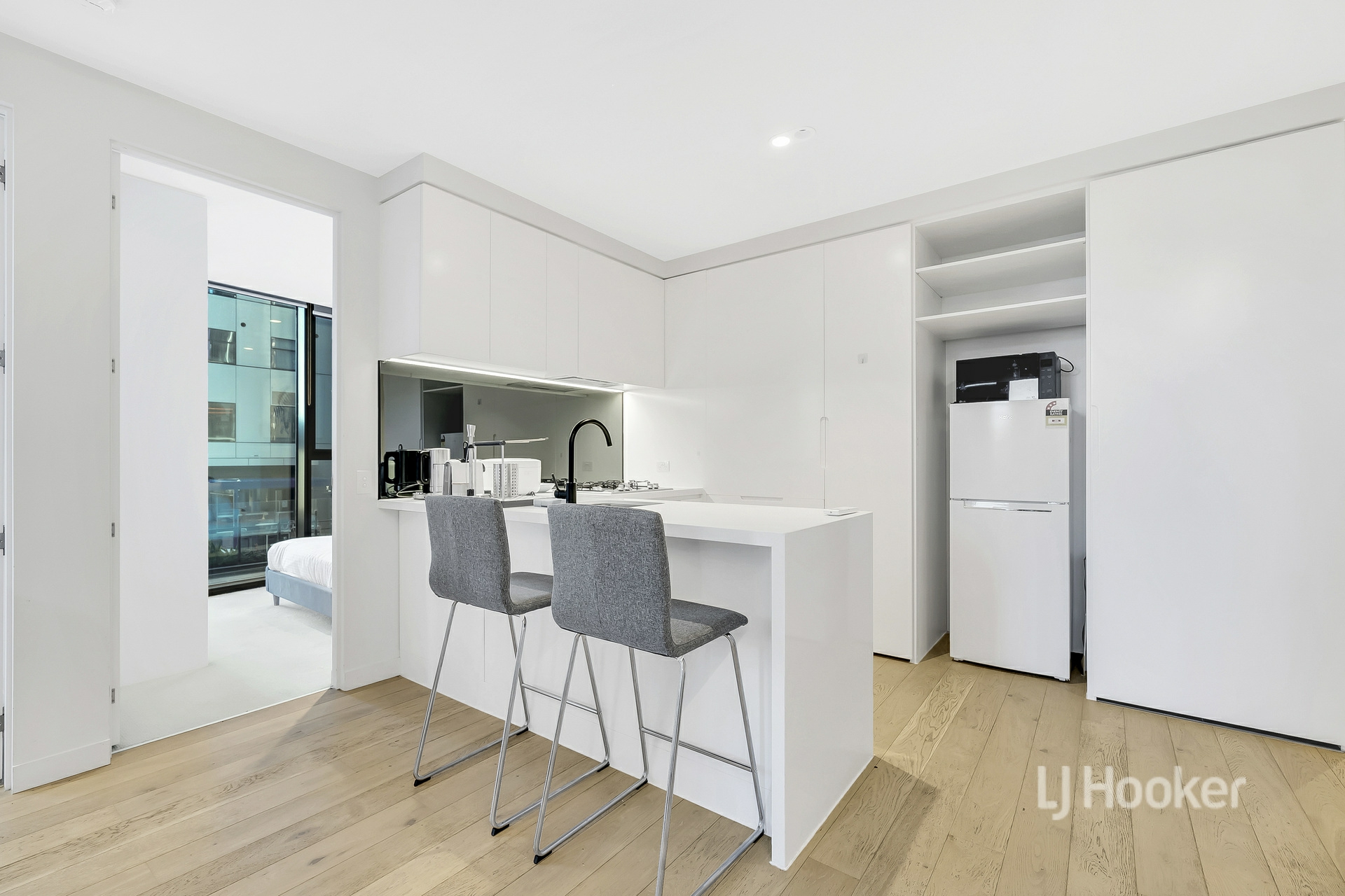 1202/442-450 Elizabeth Street — photo from LJ Hooker City Residential
