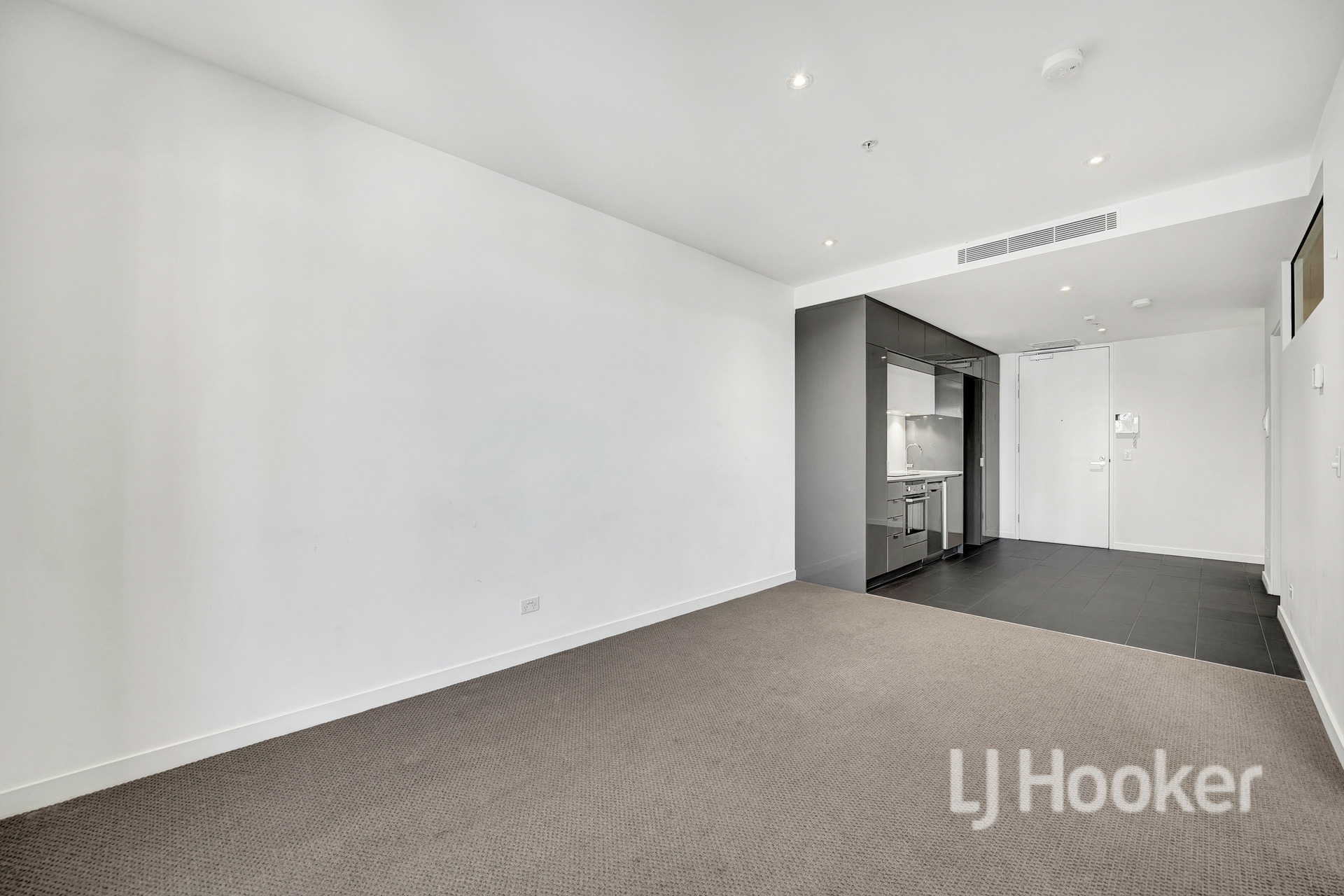 2614/551 Swanston Street, CARLTON