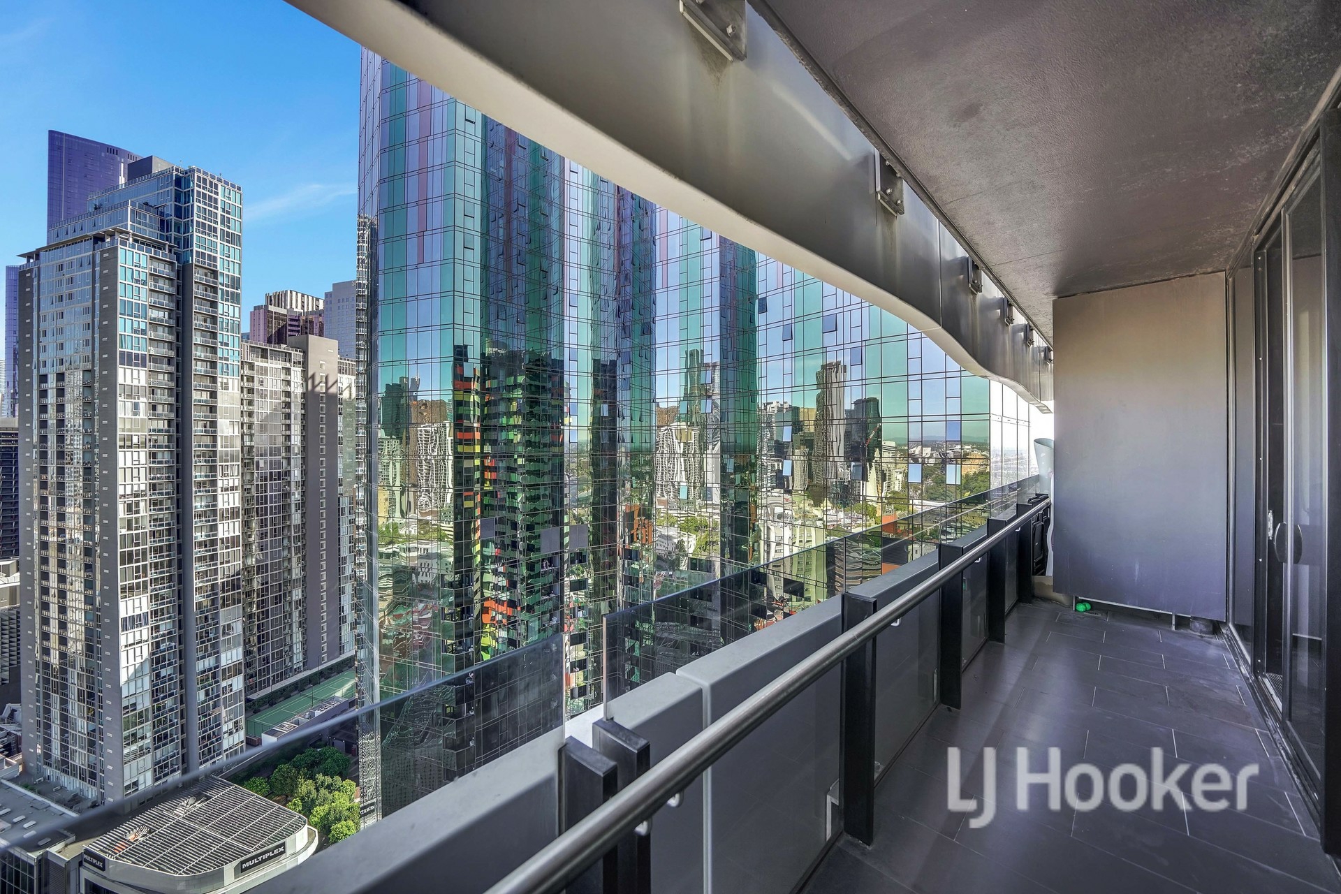 2614/551 Swanston Street, CARLTON