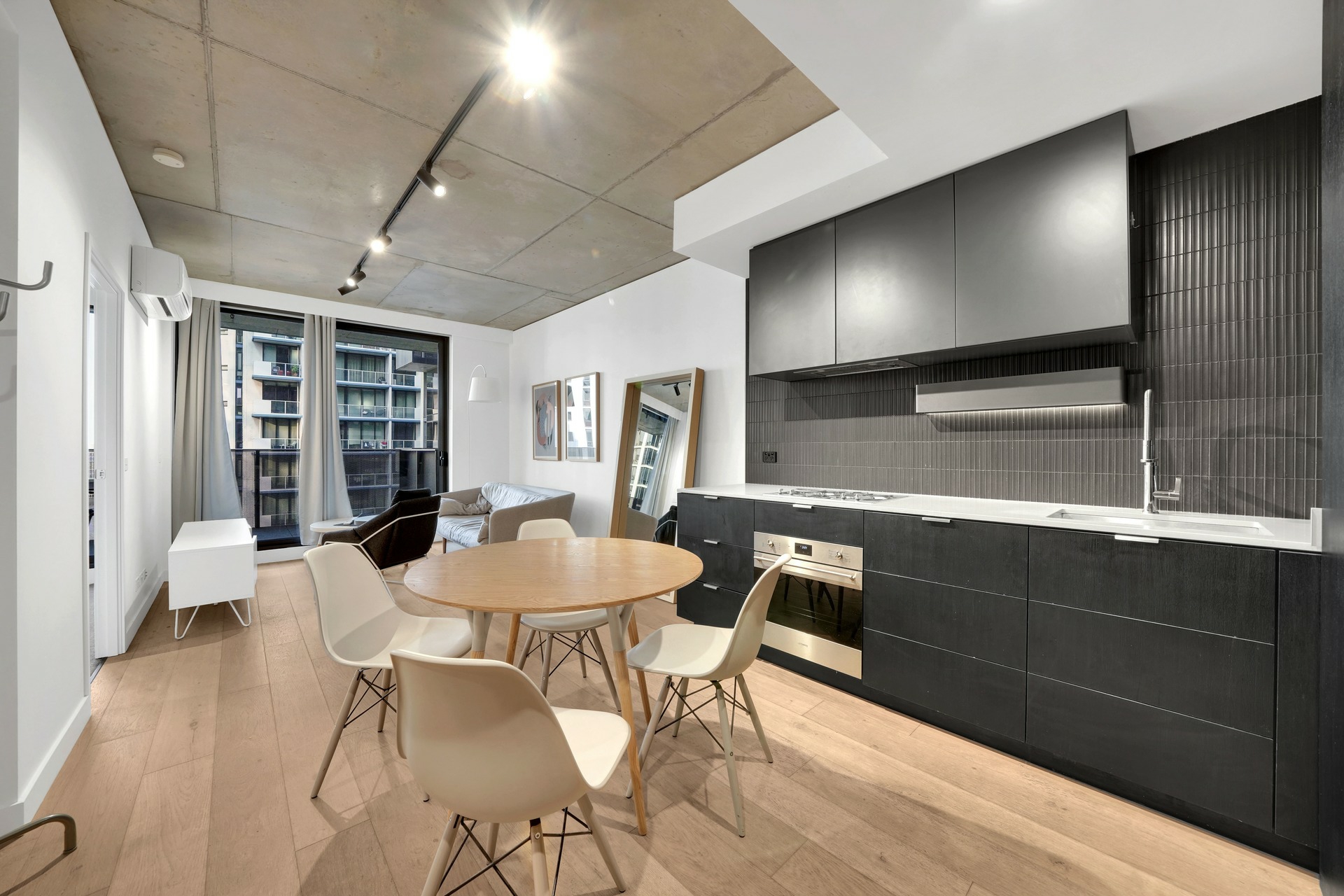 1109/387 Docklands Drive, DOCKLANDS