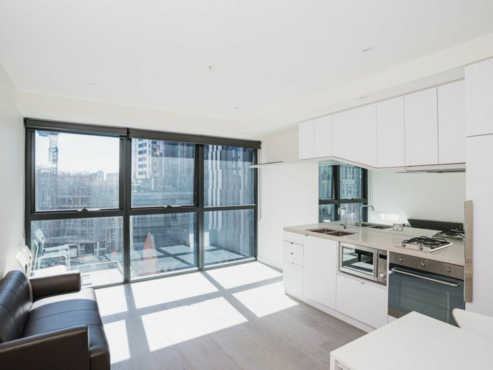 803/327 La Trobe Street, MELBOURNE