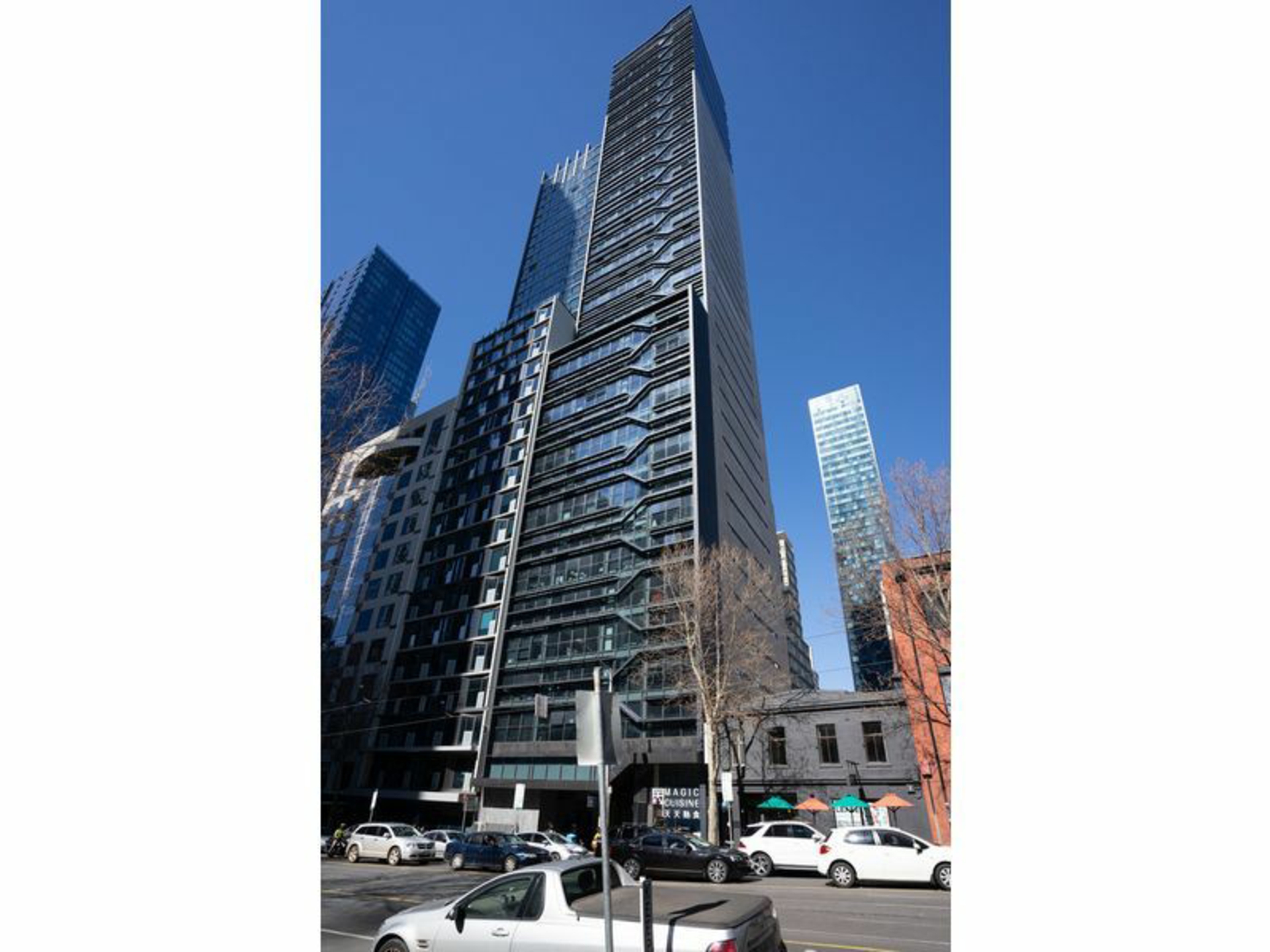 803/327 La Trobe Street, MELBOURNE