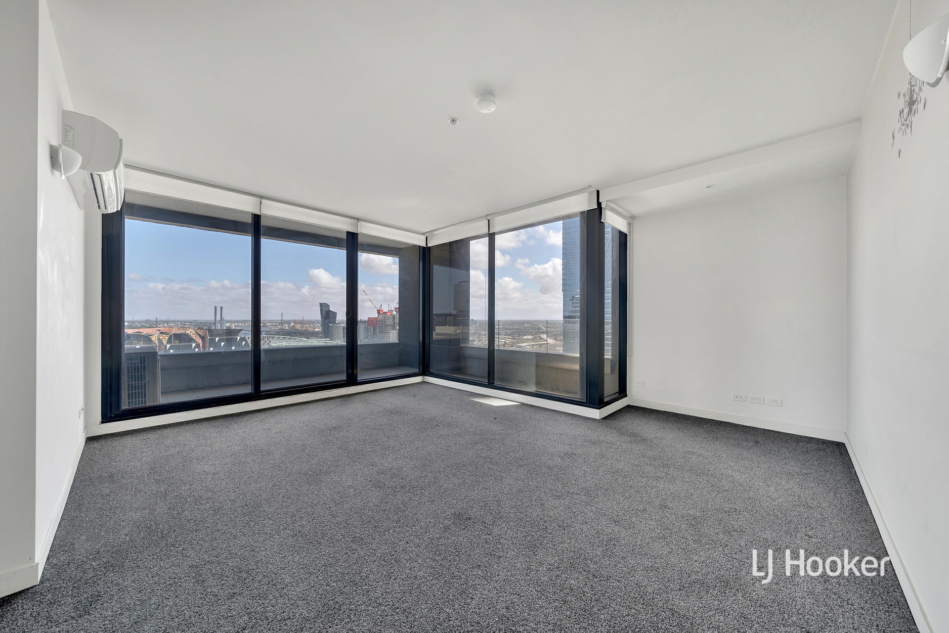 2510/200 Spencer Street, MELBOURNE