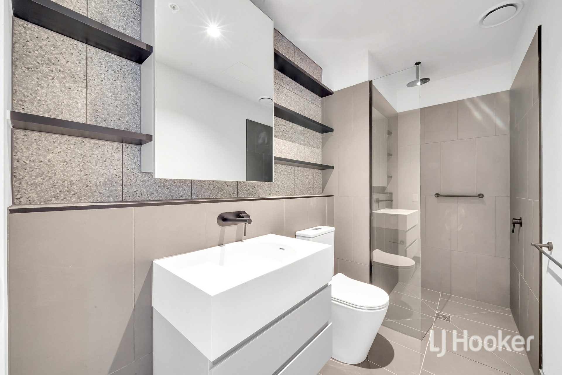 1506/318 Queen Street, MELBOURNE