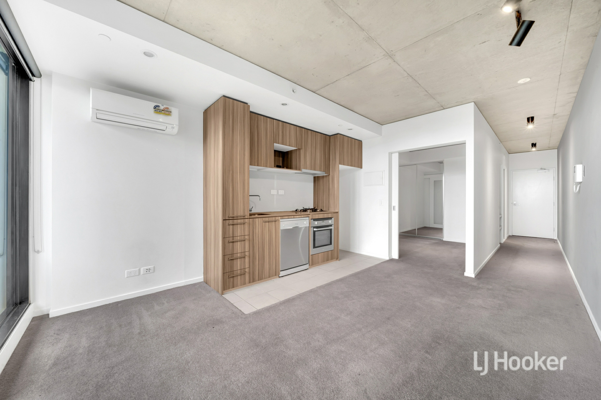 716/17 Singers Lane, MELBOURNE