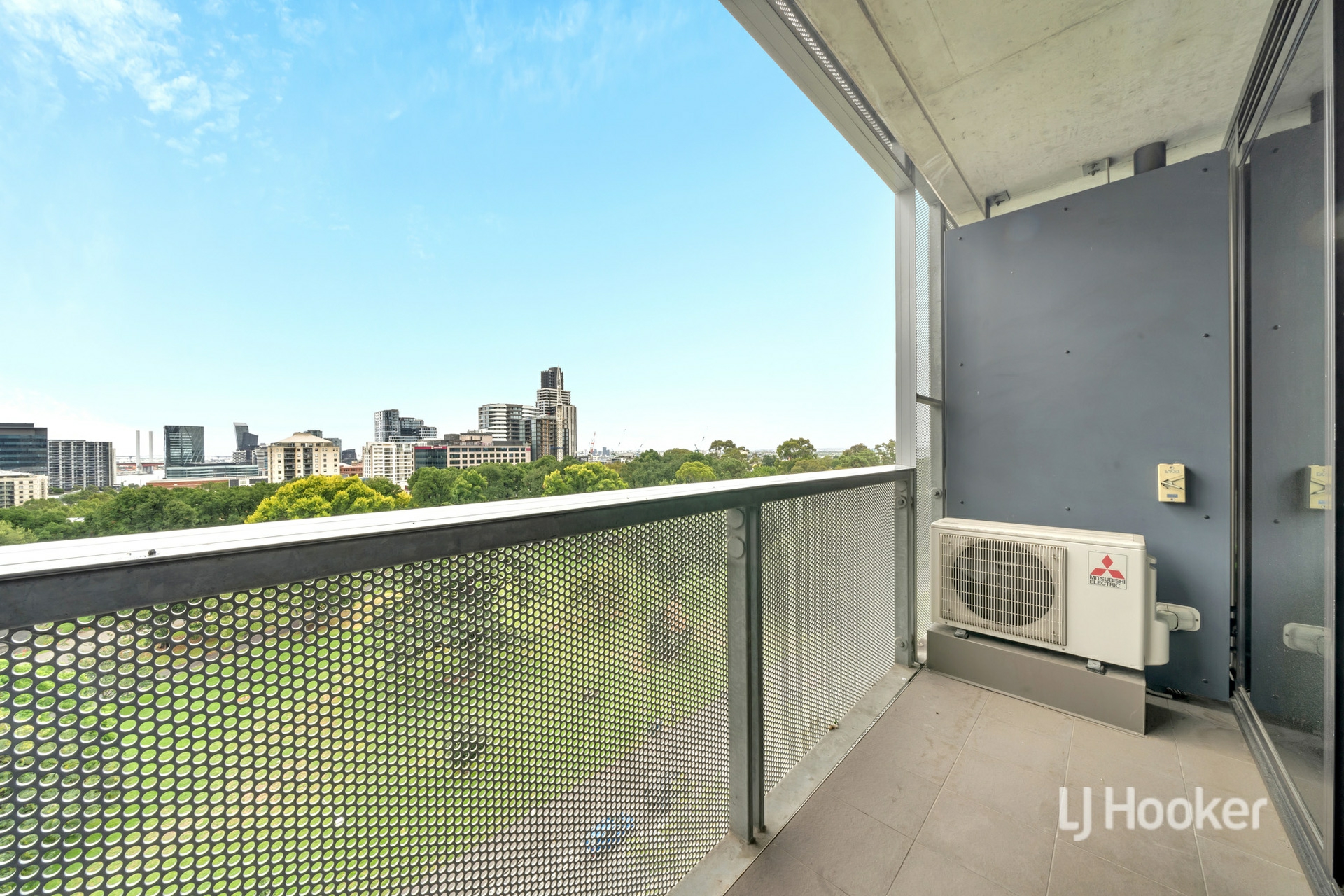 716/17 Singers Lane, MELBOURNE