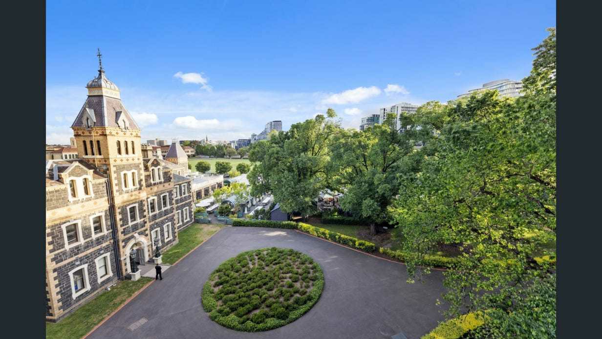 1116/555 St Kilda Road, MELBOURNE