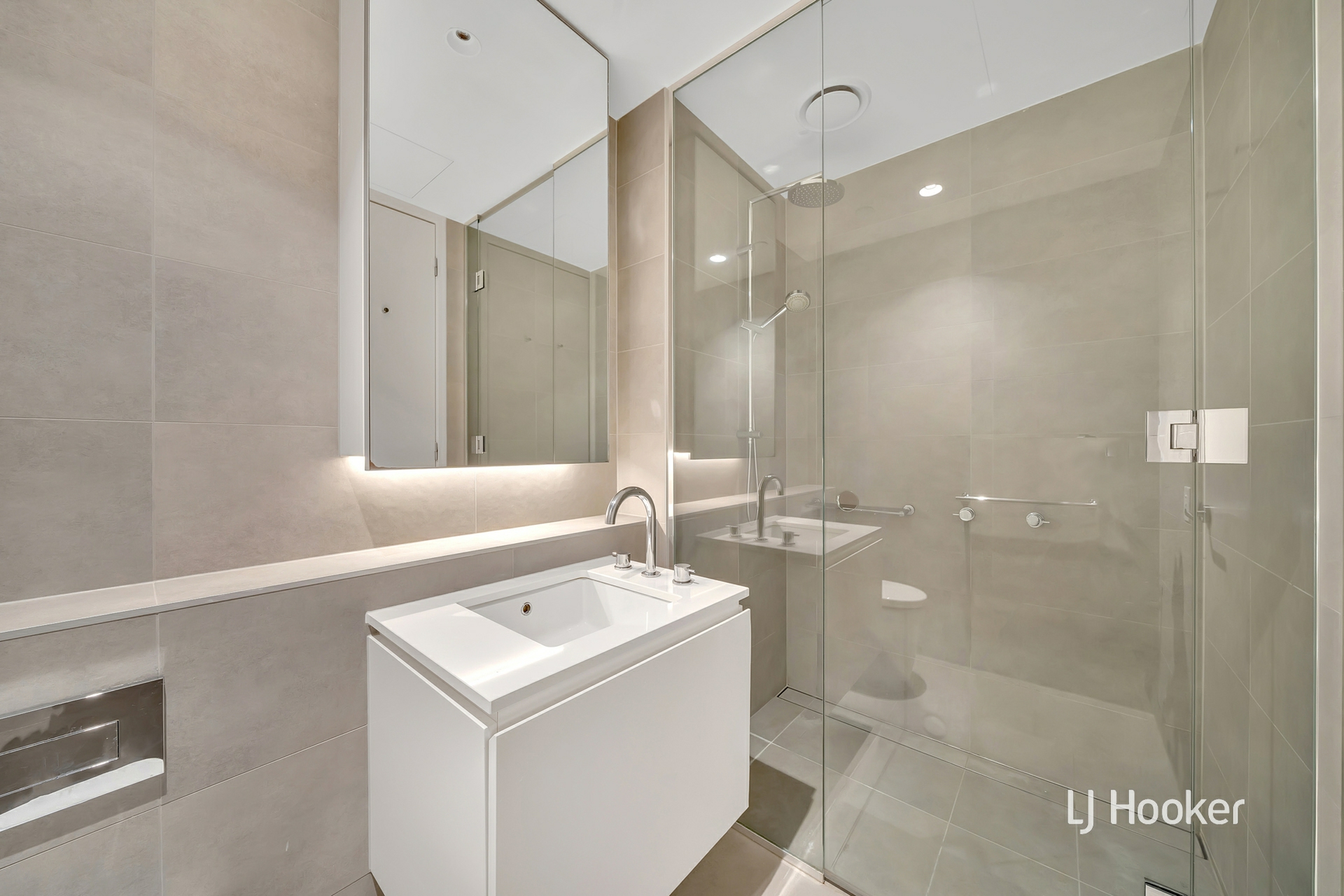 203/6B Evergreen Mews, ARMADALE