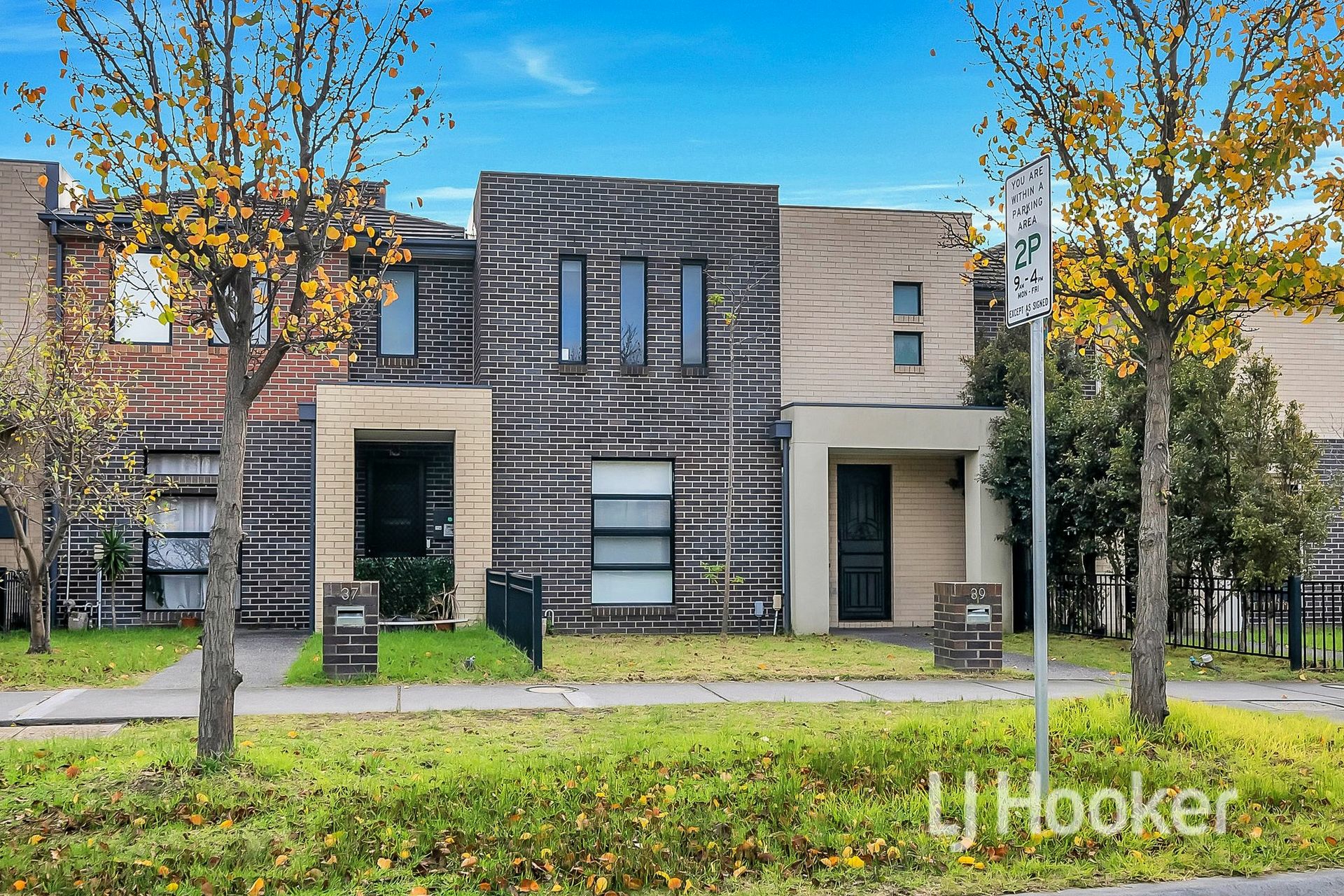 39 Evergreen Boulevard, CLAYTON SOUTH
