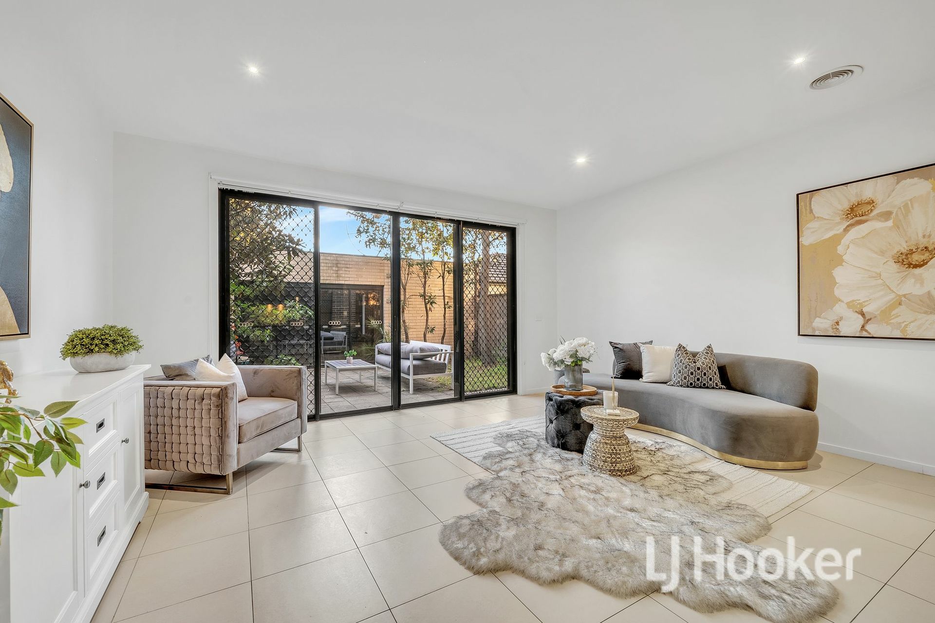 39 Evergreen Boulevard, CLAYTON SOUTH