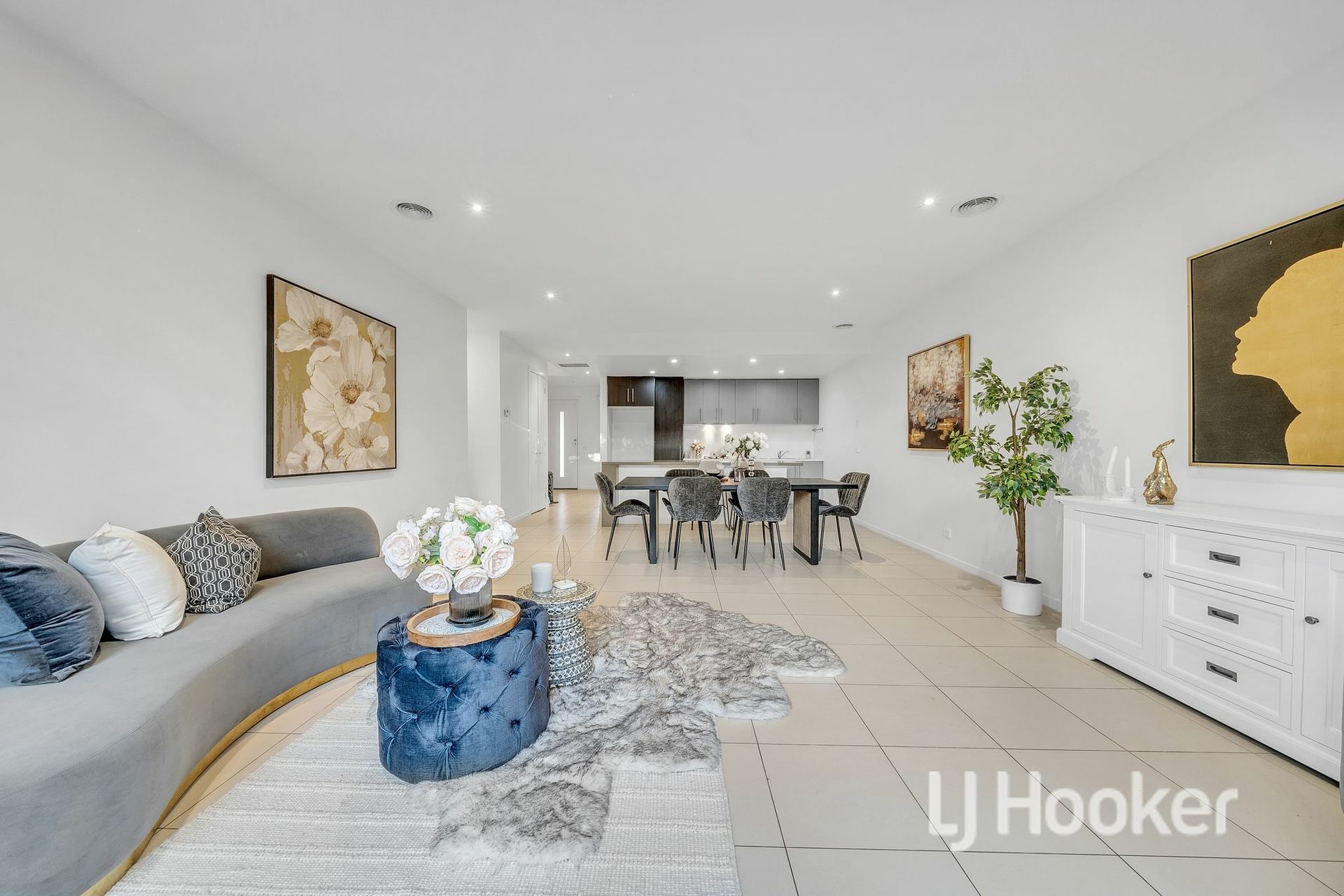39 Evergreen Boulevard, CLAYTON SOUTH