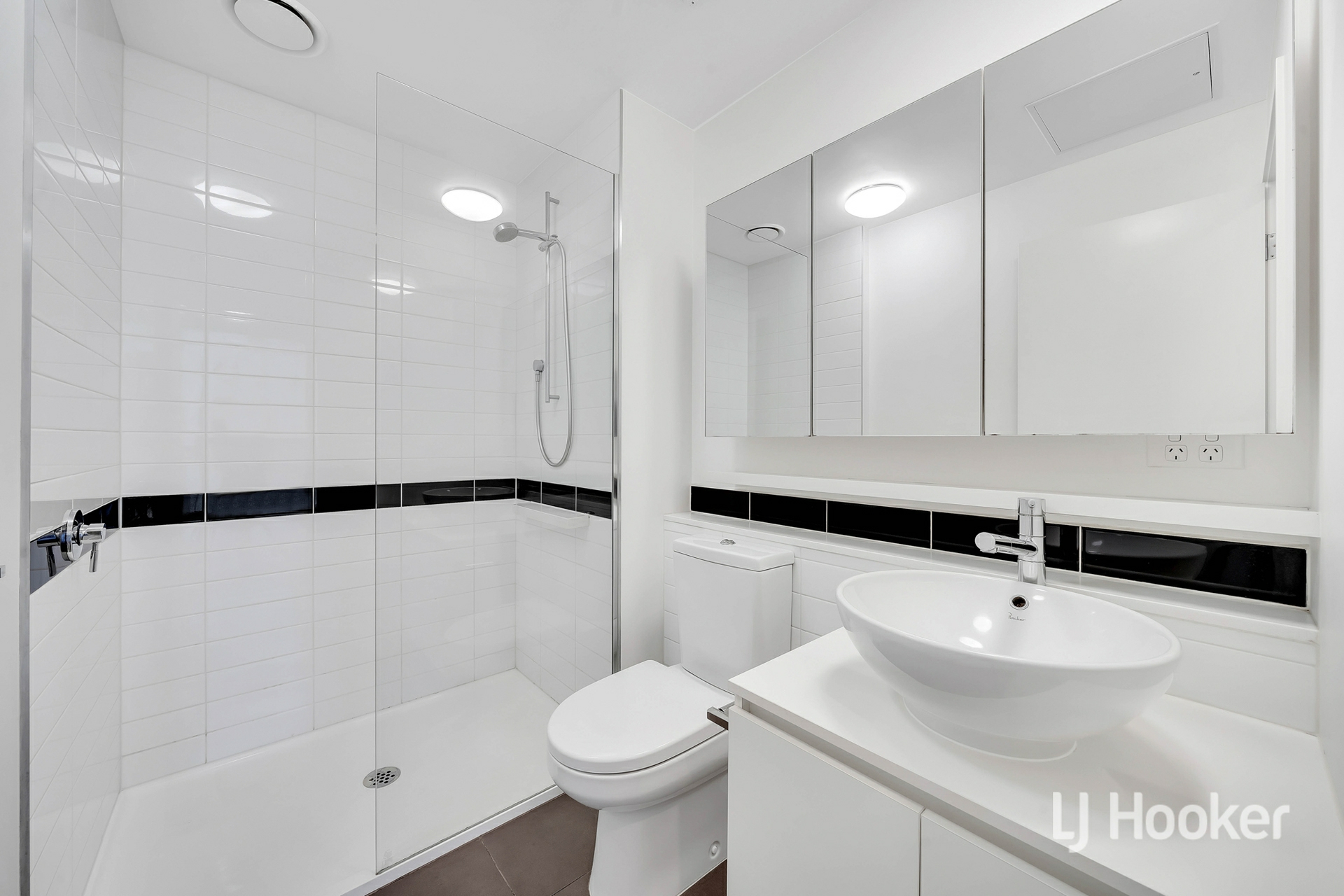2105/350 William Street, MELBOURNE