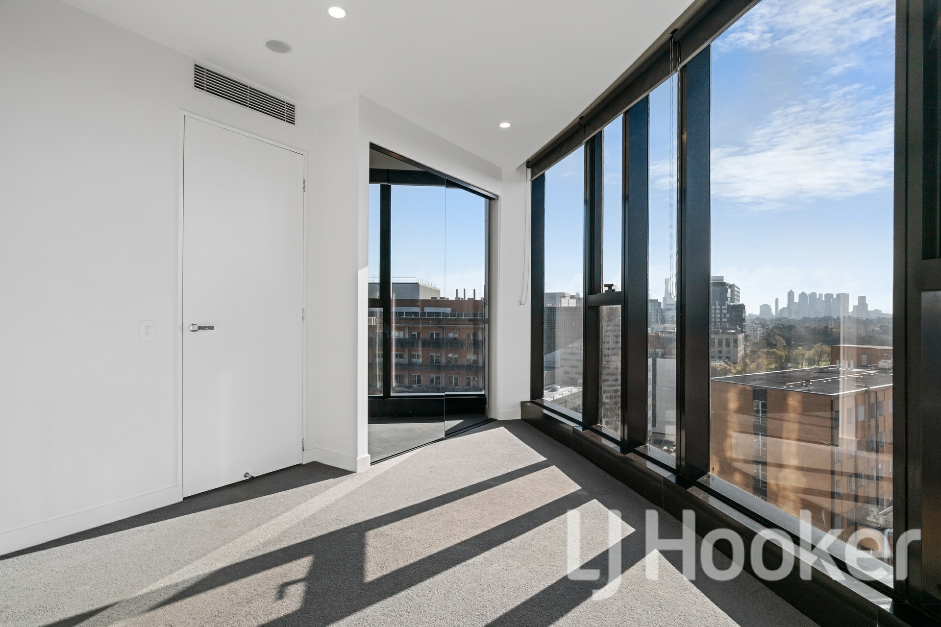 1116/555 St Kilda Road, MELBOURNE